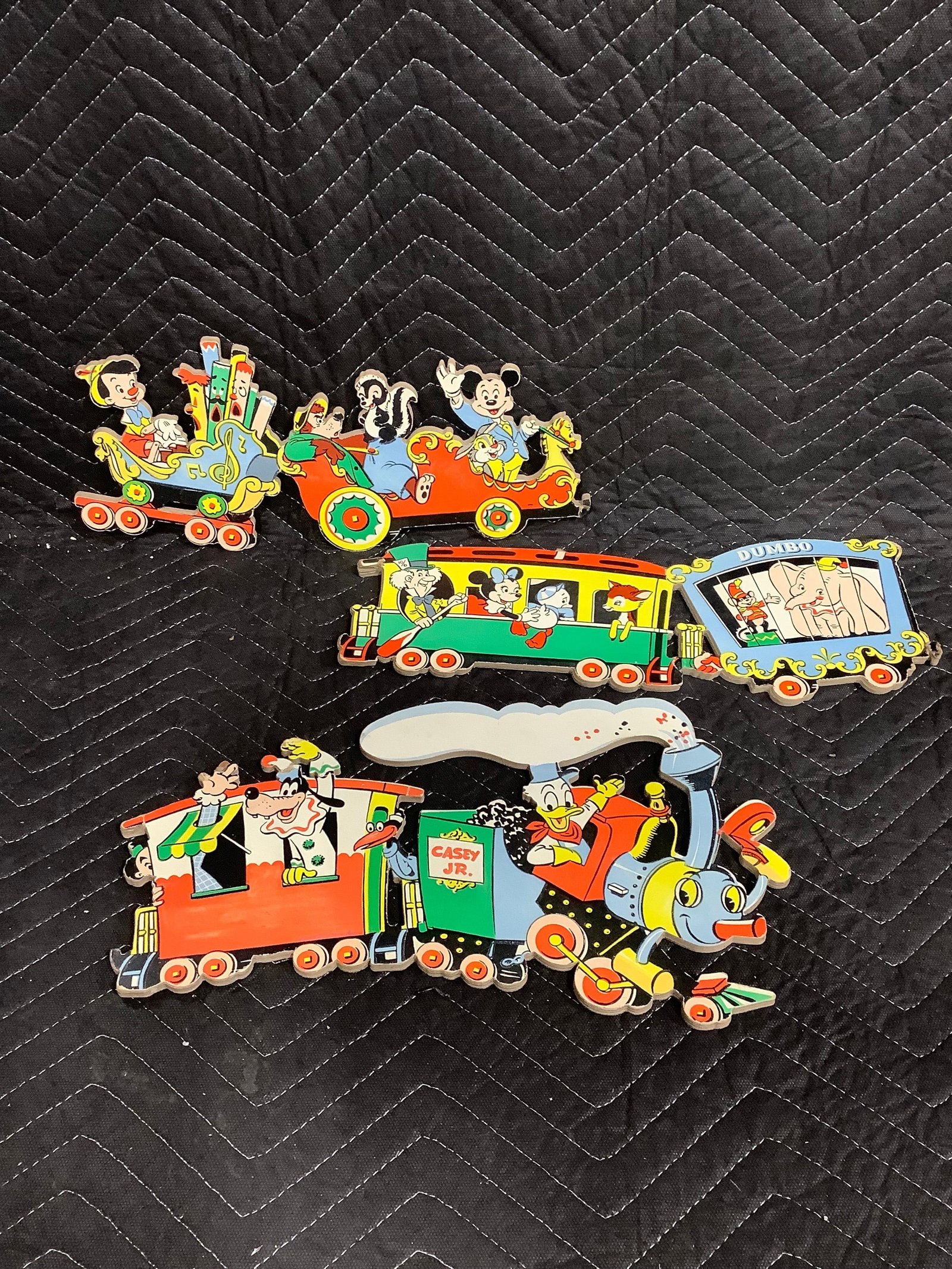 1950s/1960s Walt Disney wall plaques(Longest - 15.5in): 1950s/1960s Walt Disney wall plaques(Longest - 15.5in)