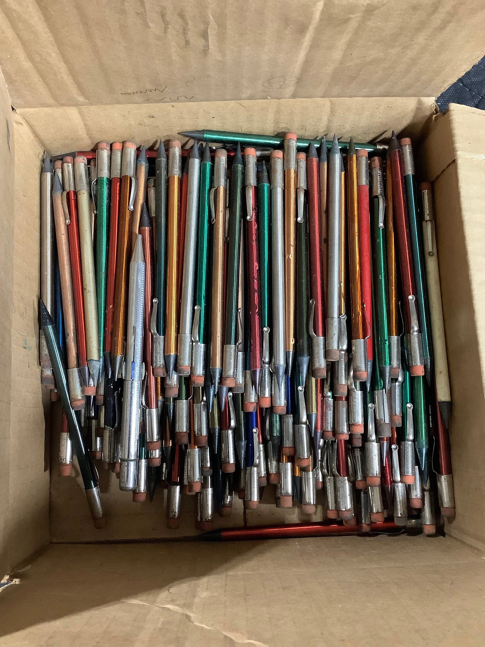 Various metal mechanical pencils (1 of 1)