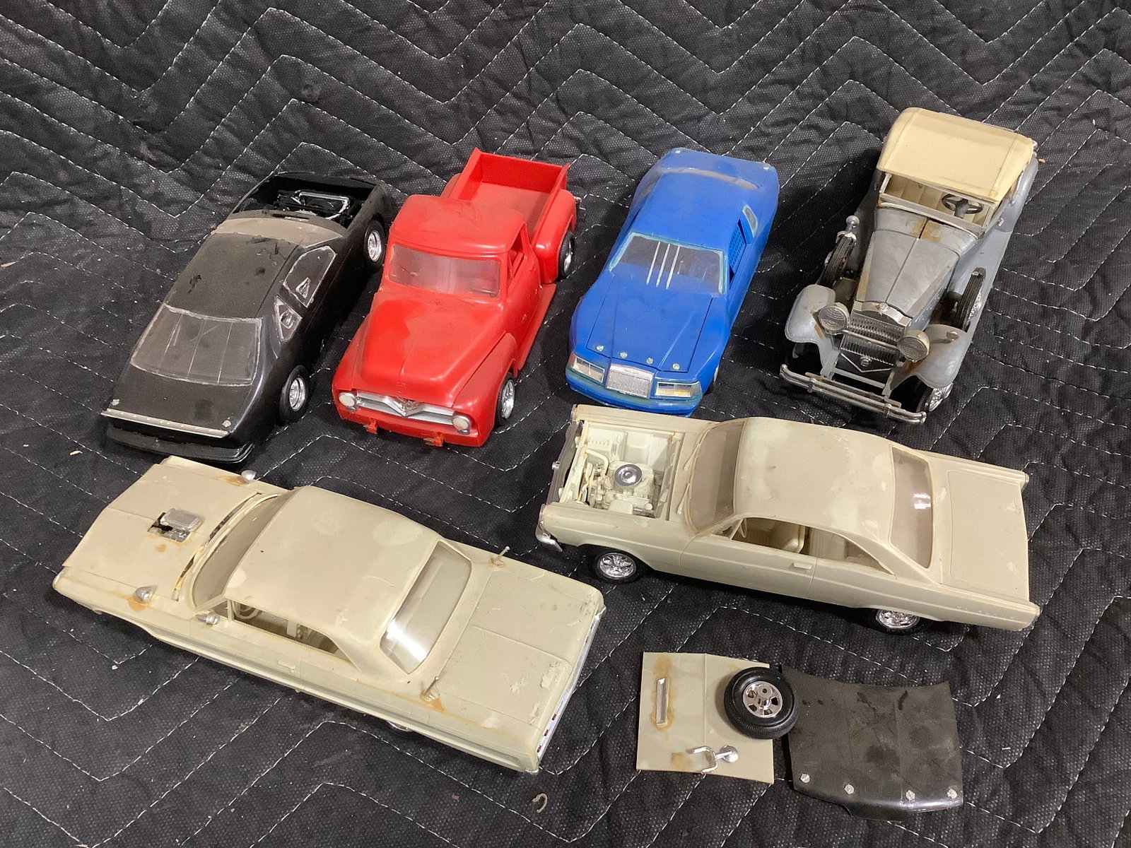 Vintage Car Models/Parts-one diecast: Vintage Car Models/Parts-one diecast