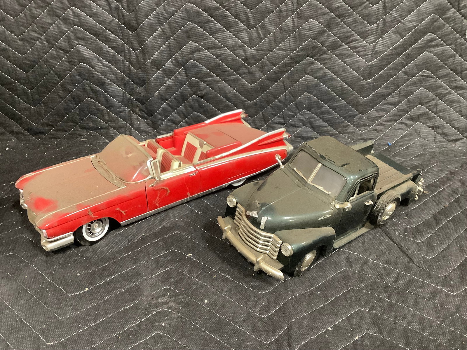 Vintage Car Diecast Models: Vintage Car Diecast Models