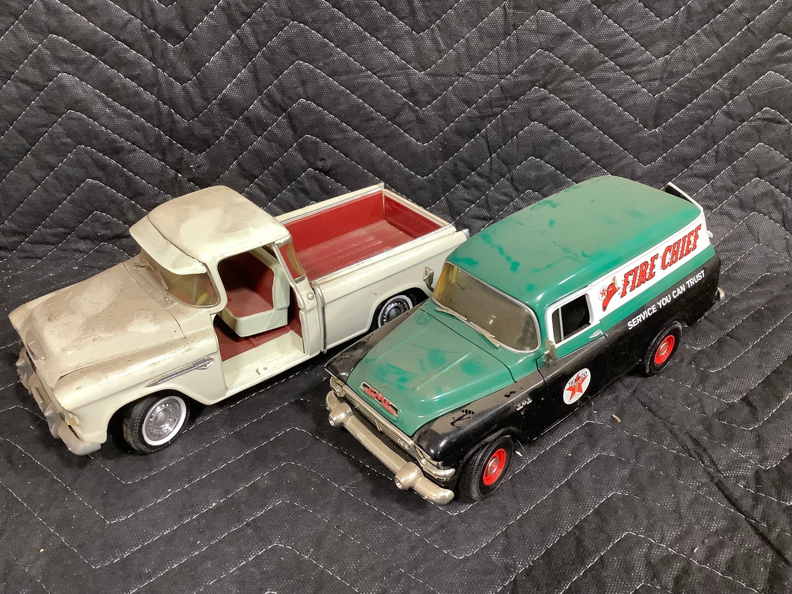 Vintage Car Diecast Models (1 of 1)