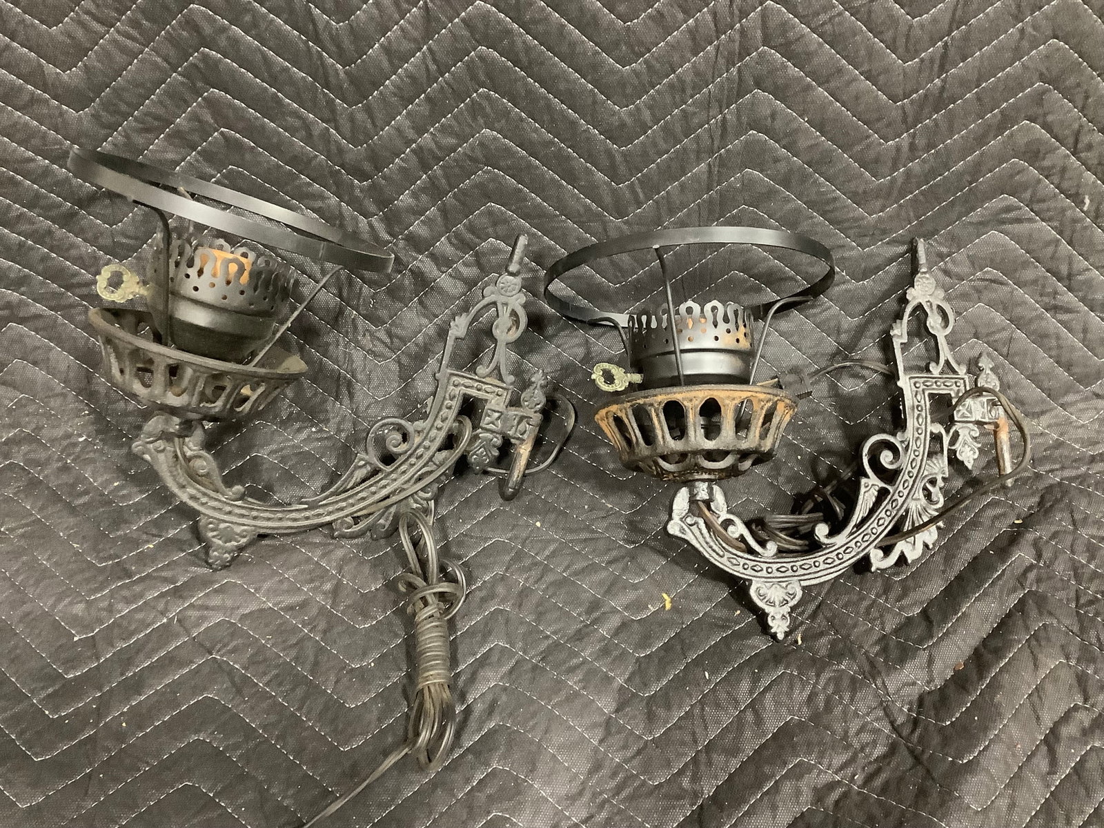 Vintage victorian style cast iron oil lamp wall sconces (1 of 1)