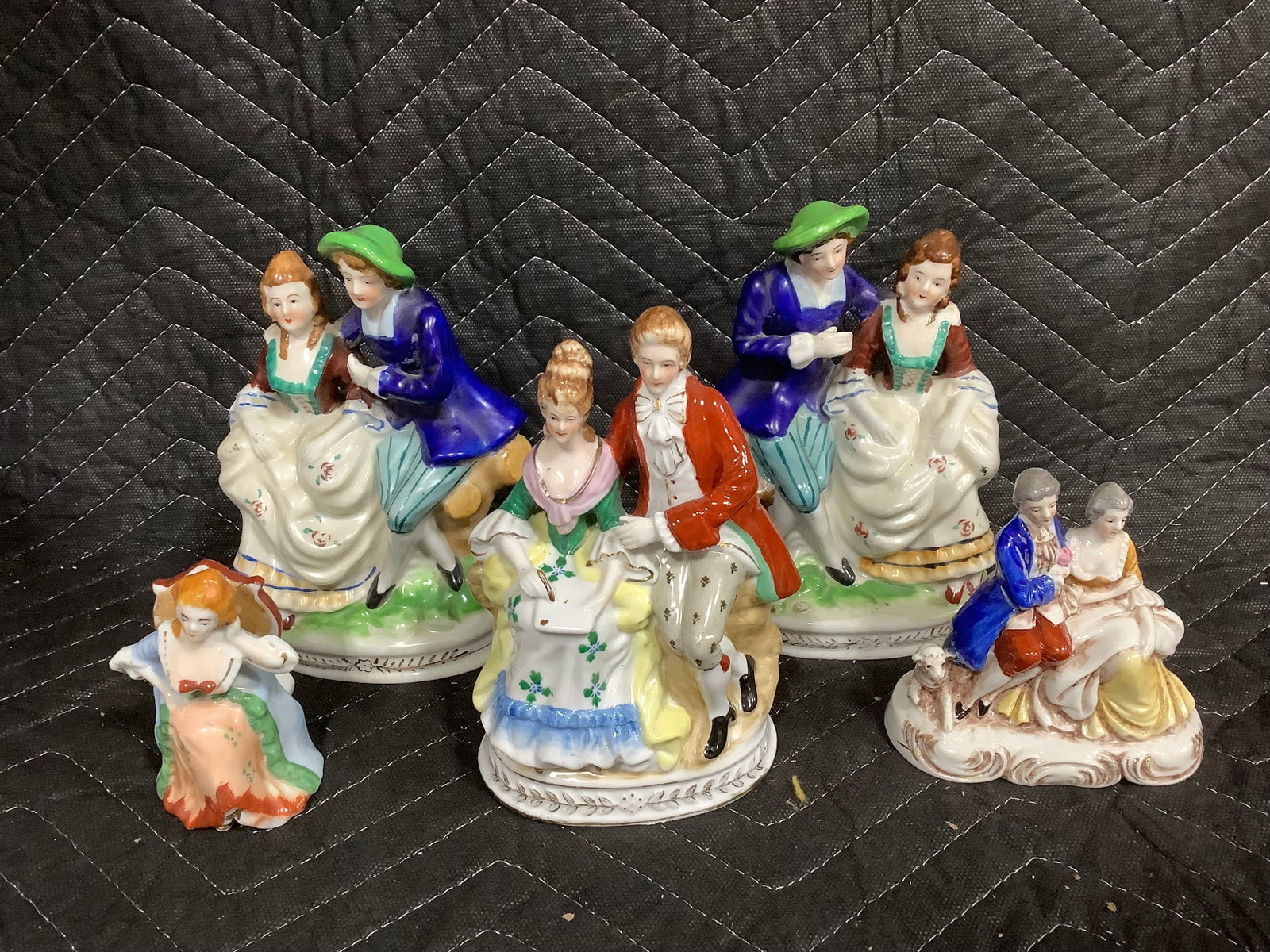 Handpainted statues(7in tallest): Handpainted statues(7in tallest)