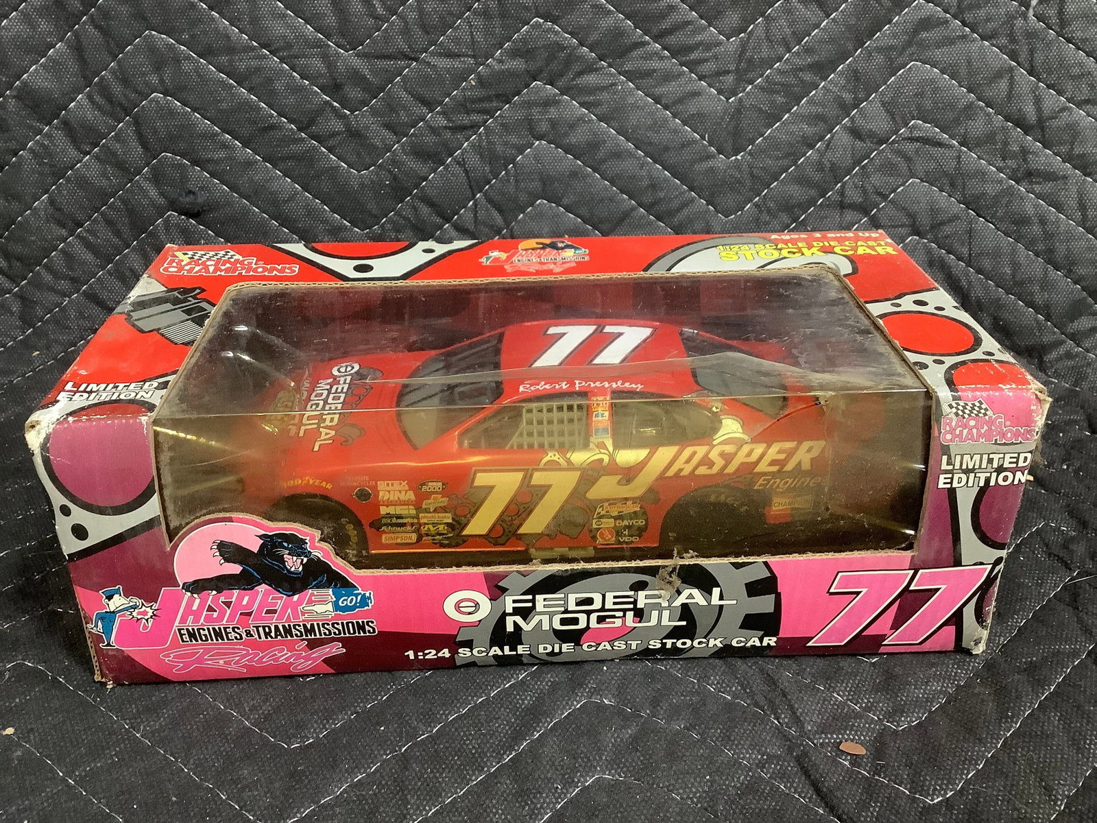 Federal Mogul 1:24 scale die cast stock car*new in package*: Federal Mogul 1:24 scale die cast stock car*new in package*