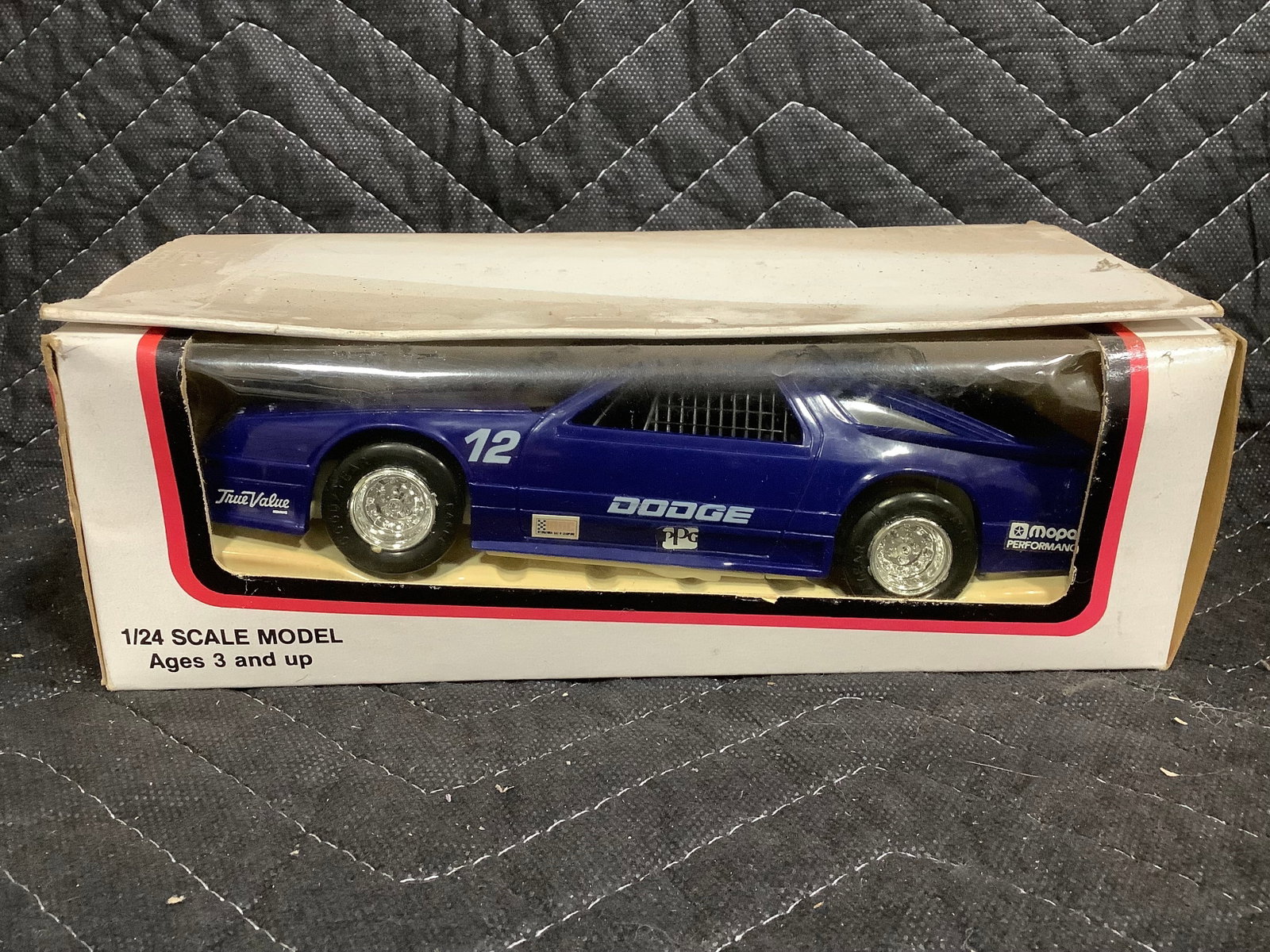 1:24 Dodge Daytona diecast collectible*new in package* (1 of 1)