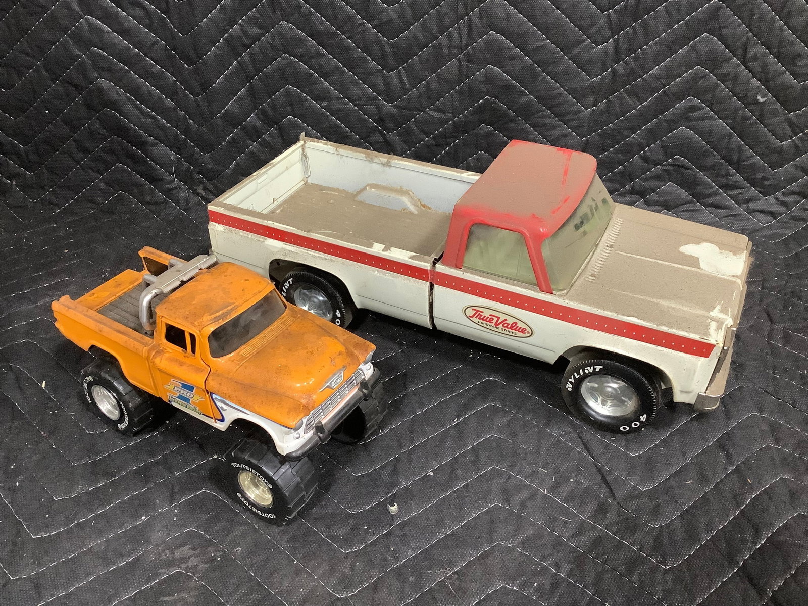 Vintage Car Diecast Models: Vintage Car Diecast Models