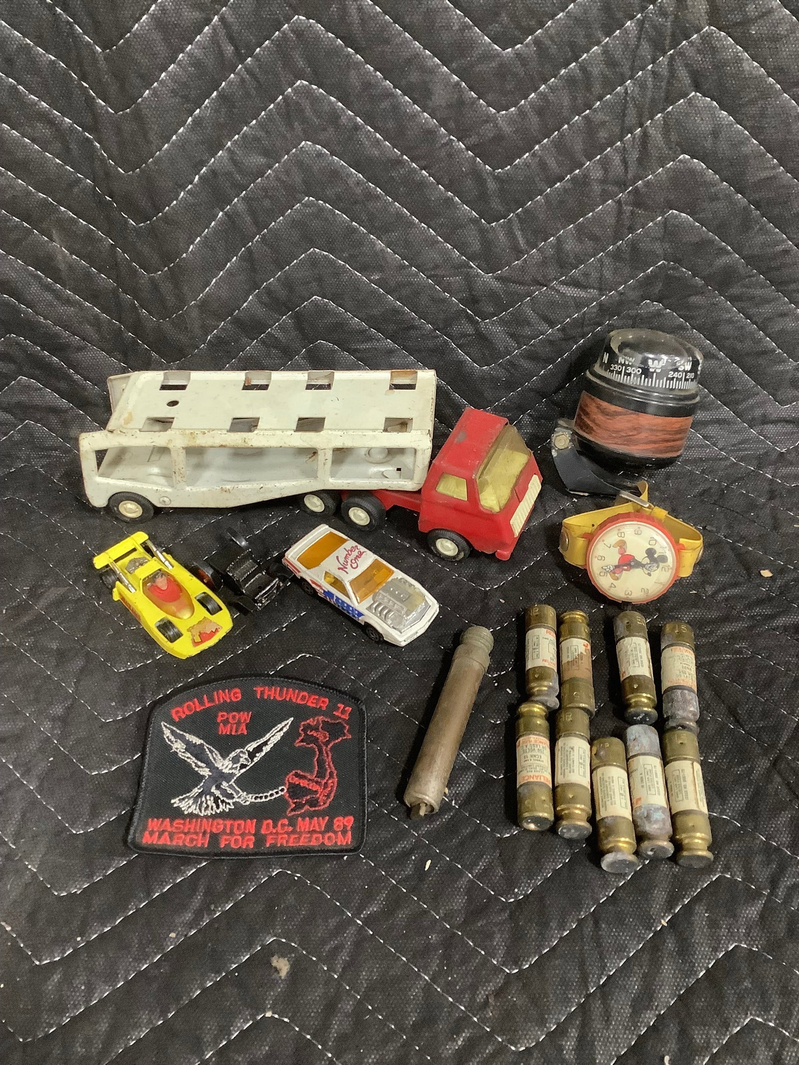 Rolling Thunder badge, vintage fuses, and more (1 of 1)