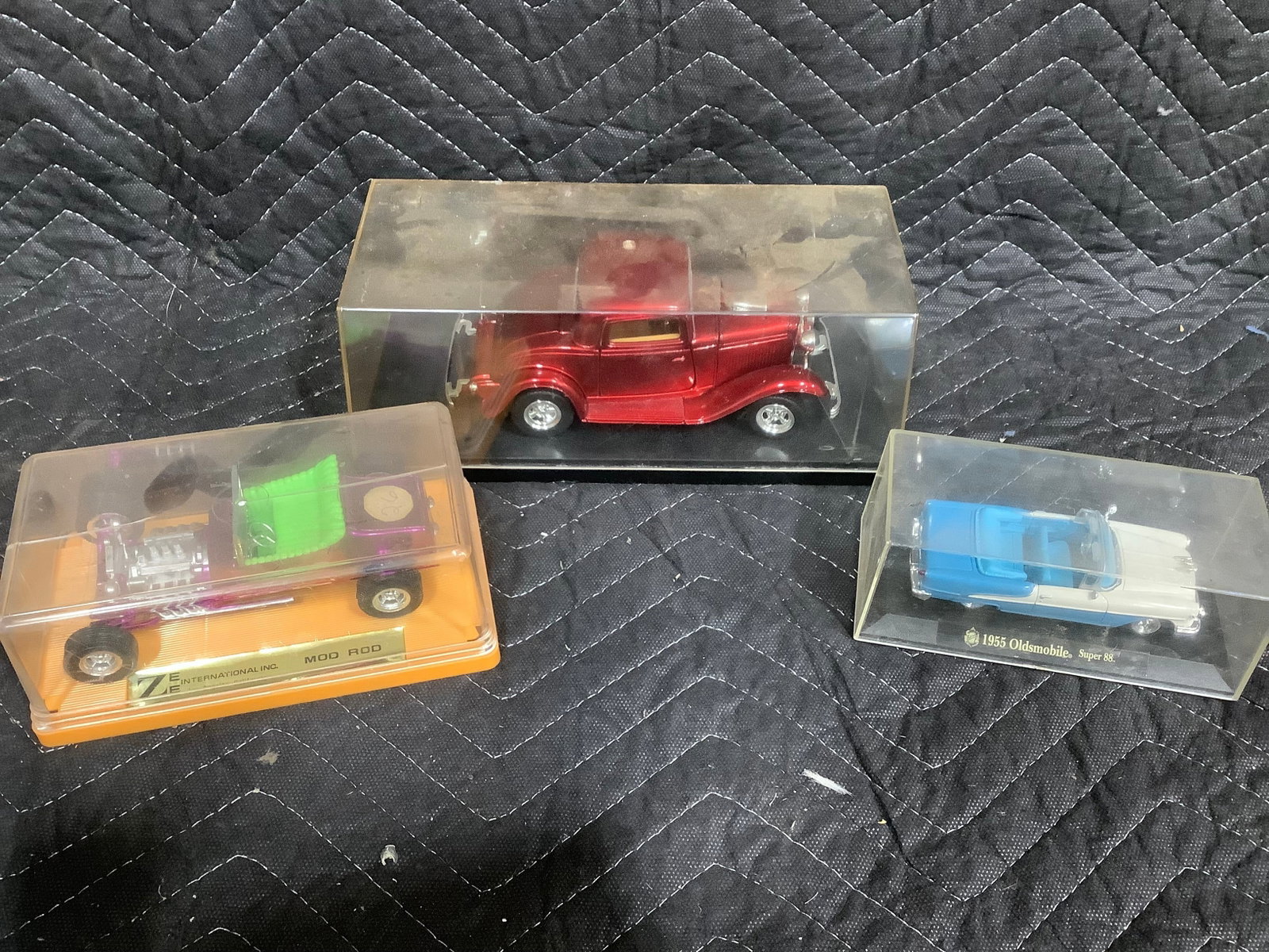 Vintage diecast collectibles (1 of 1)