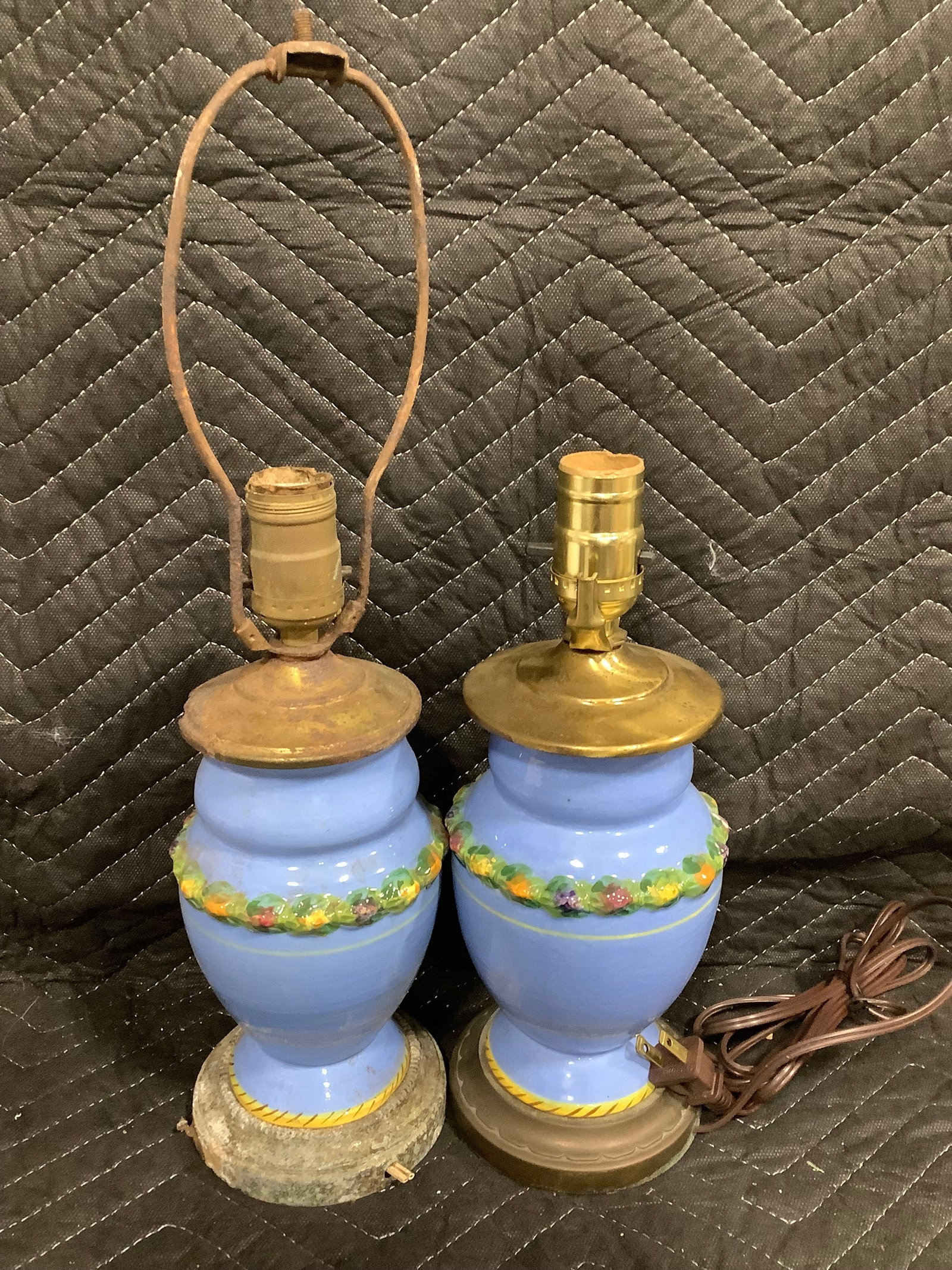 Vintage lamps(one wire cut-tallest 17.5in): Vintage lamps(one wire cut-tallest 17.5in)