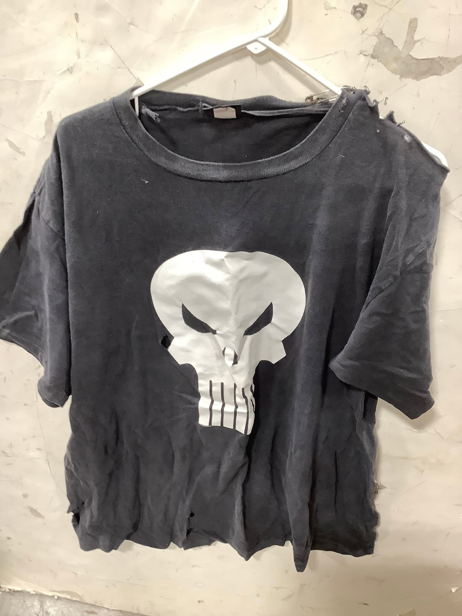 Vintage Punk Rock Tshirt *has holes* (Size: XL) (1 of 1)