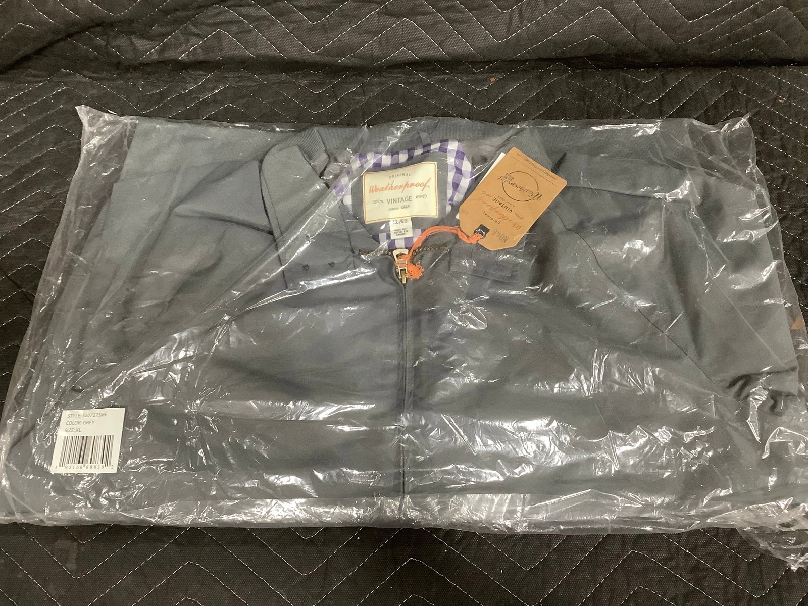 Vintage weatherproof zip up *new with tag*: Vintage weatherproof zip up *new with tag*