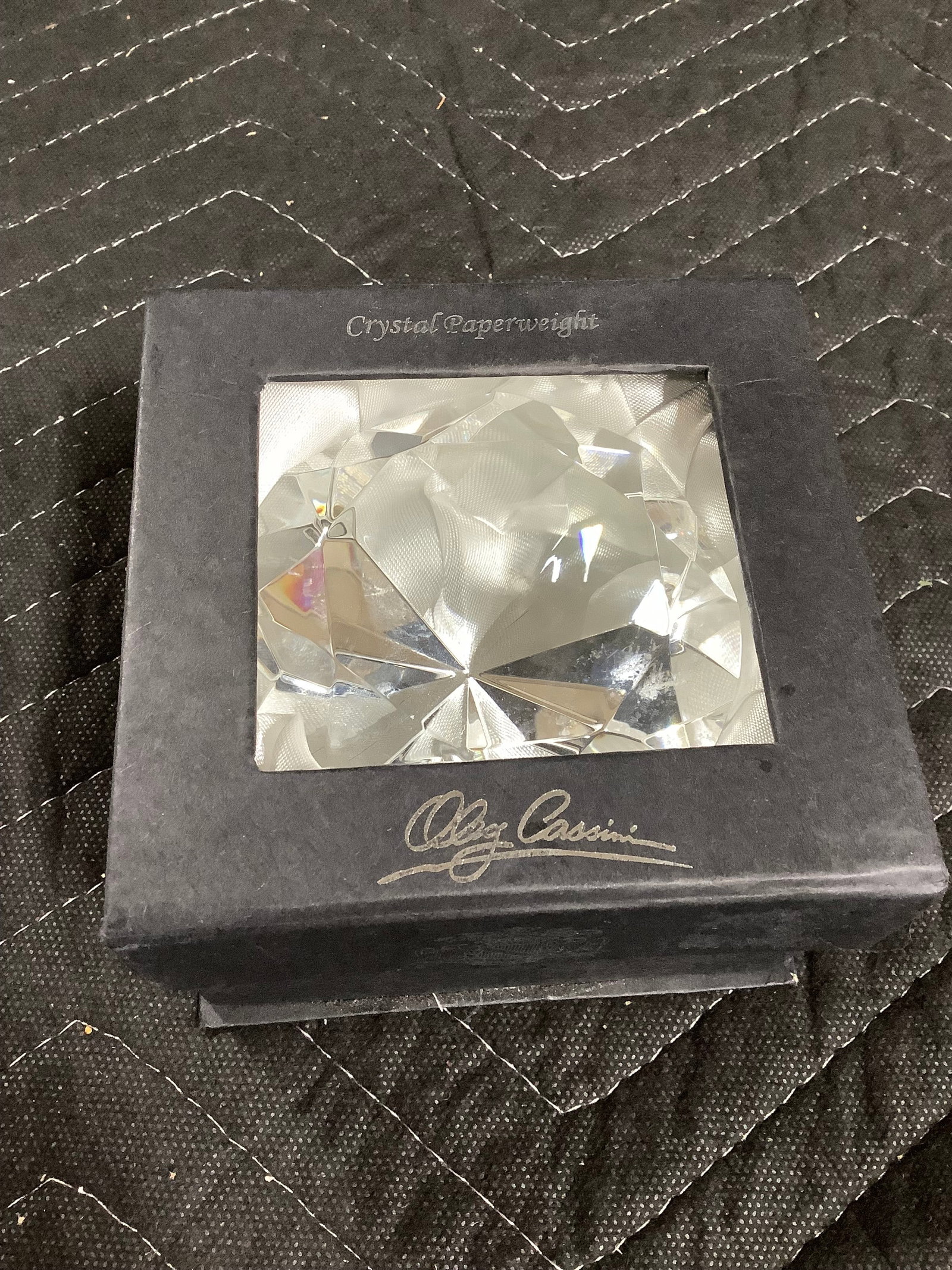 Oleg Cassini crystal paperweight in box (1 of 1)