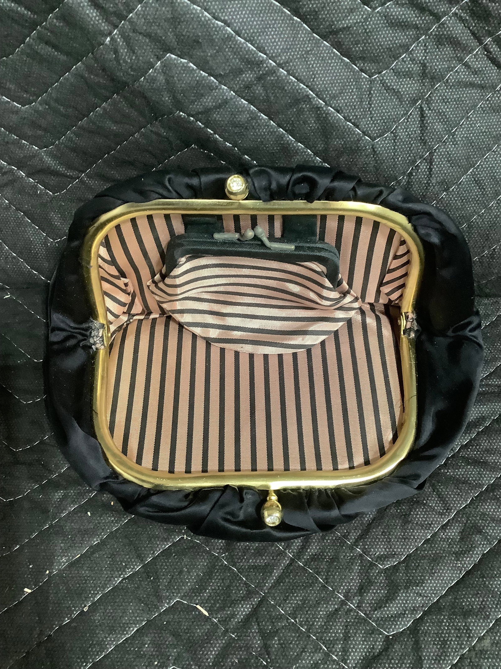 Vintage black clutch: Vintage black clutch