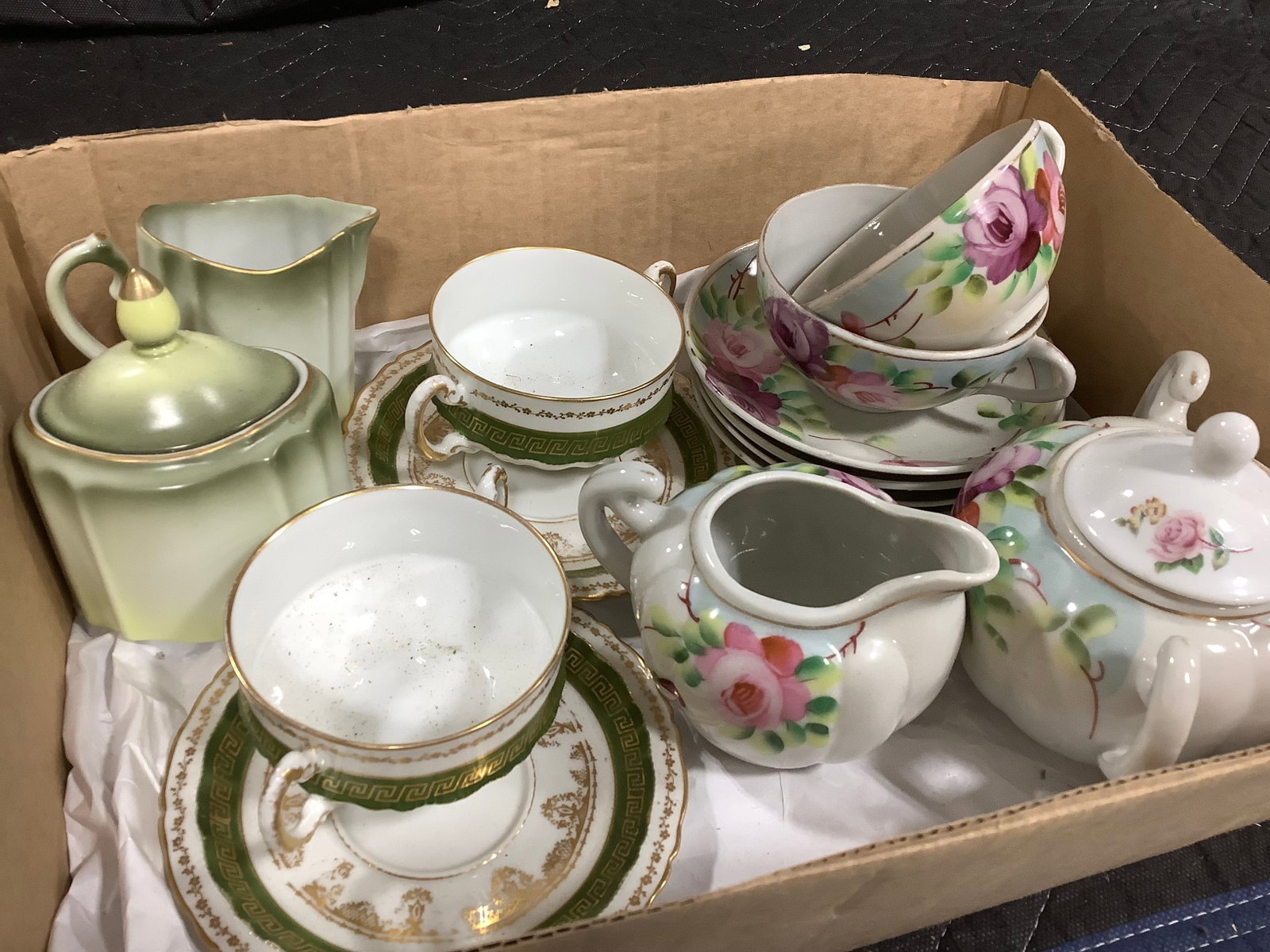 Vintage floral teapot, pitchers, and more: Vintage floral teapot, pitchers, and more