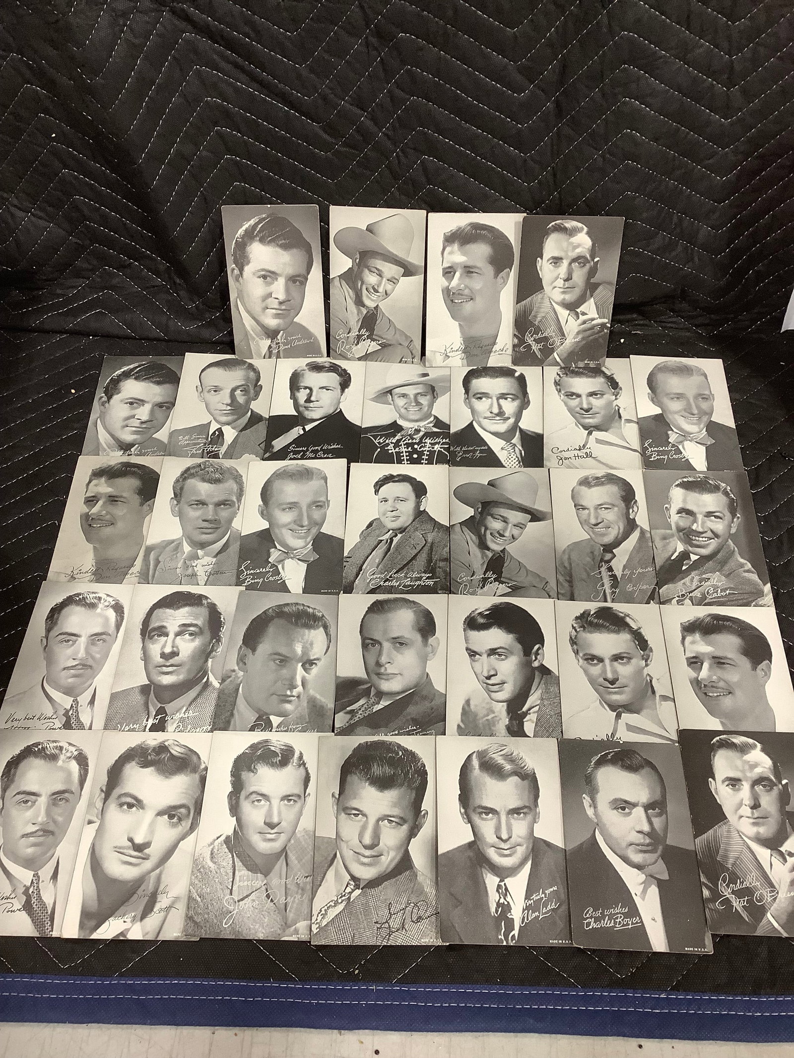 Vintage black and white exhibit cards (1 of 1)
