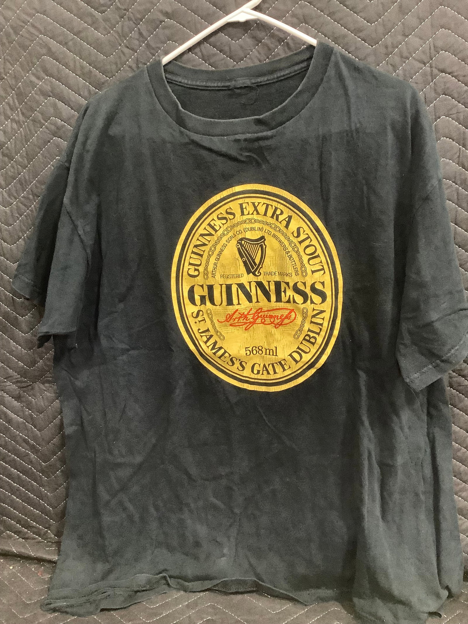 Guinness Extra Stout Tshirt (No Size) *has holes in it*: Guinness Extra Stout Tshirt (No Size) *has holes in it*