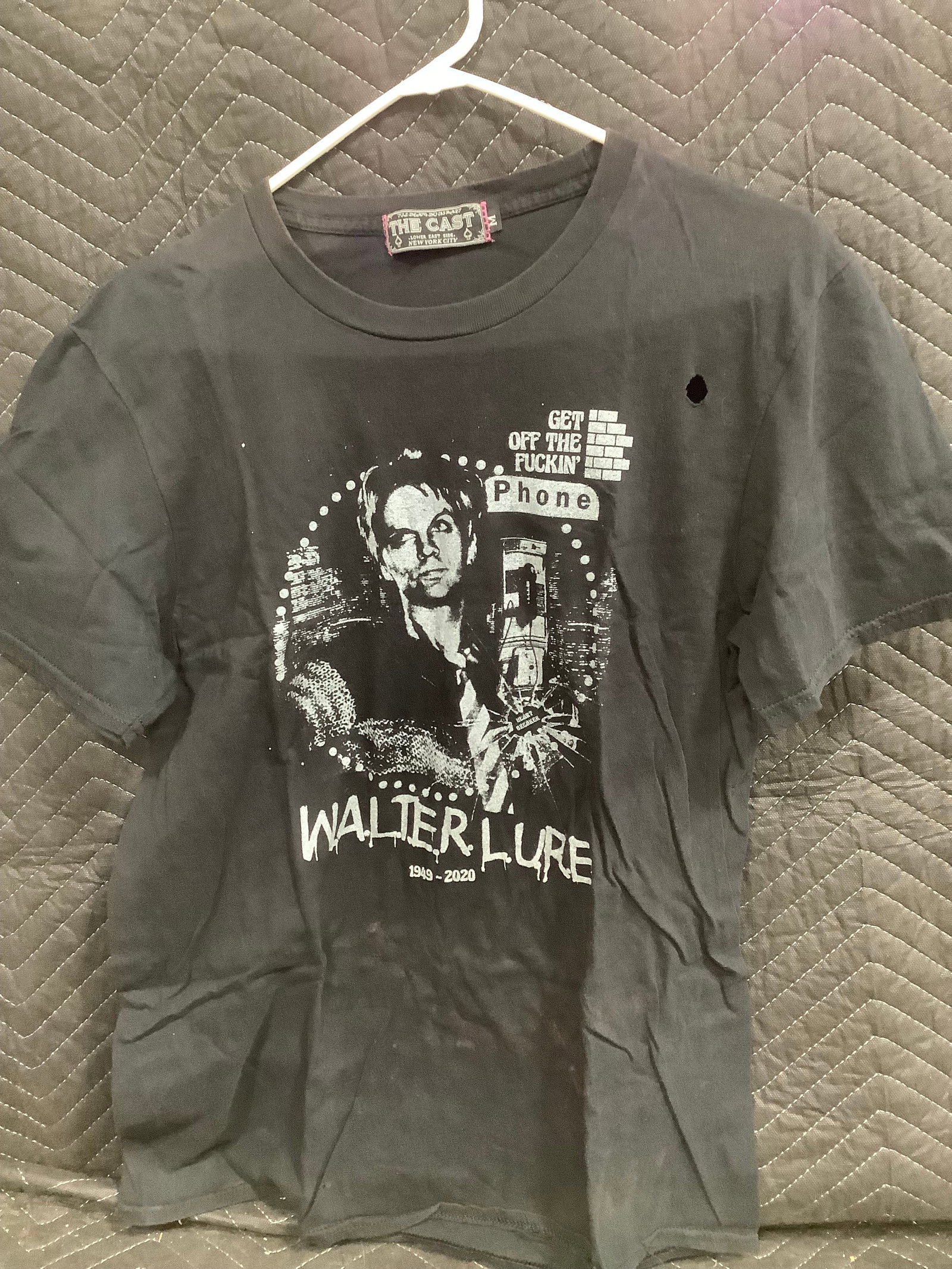 Walter Lure tshirt(M-has holes): Walter Lure tshirt(M-has holes)