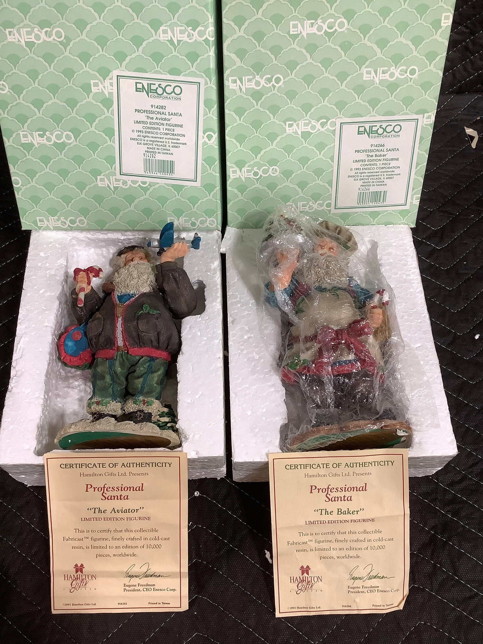 Enesco professional santa figure The Baker and The Aviator collectibles in box(tallest 7.5in): Enesco professional santa figure The Baker and The Aviator collectibles in box(tallest 7.5in)