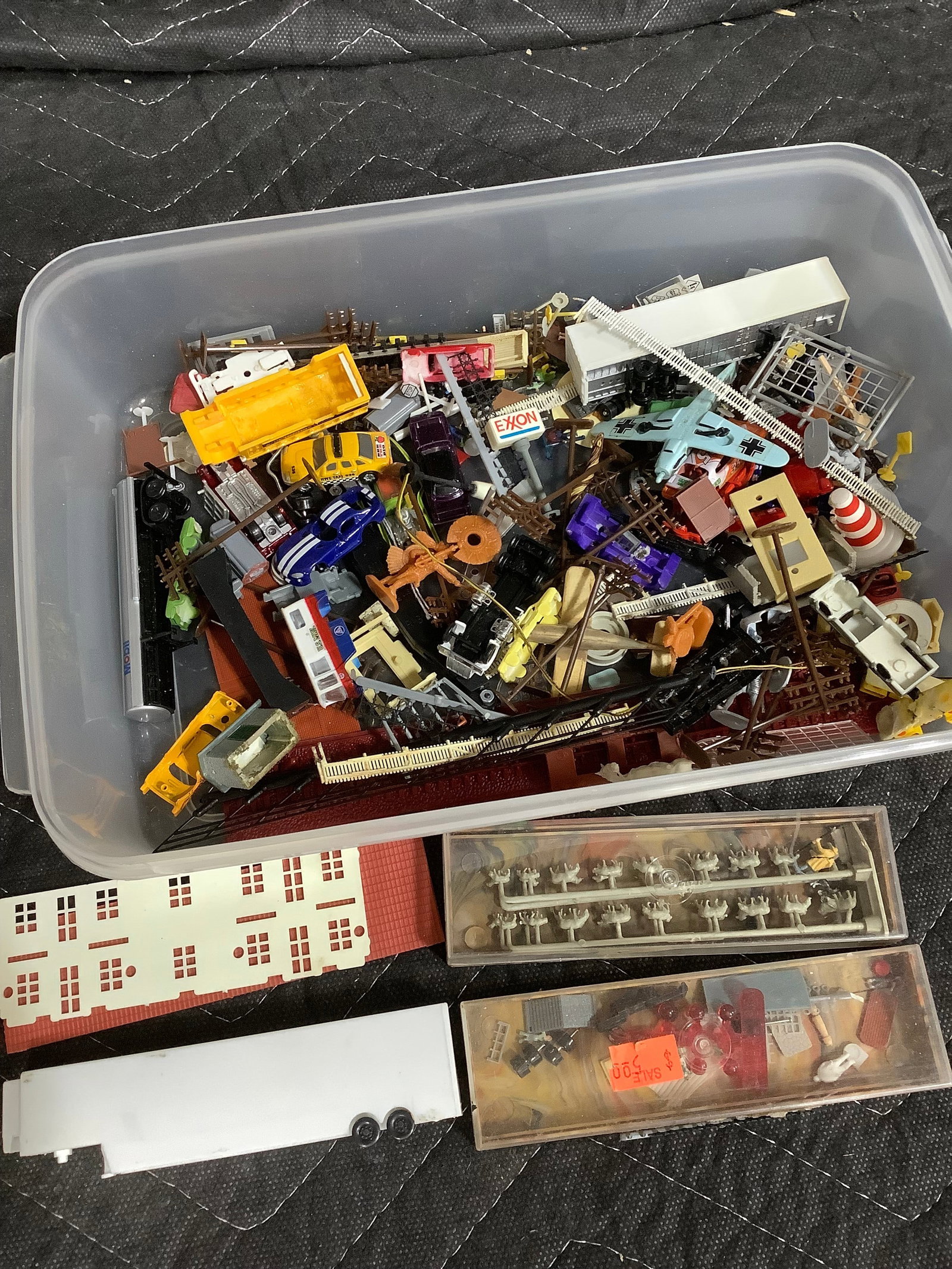 Miniature plastic model kit pieces (1 of 1)