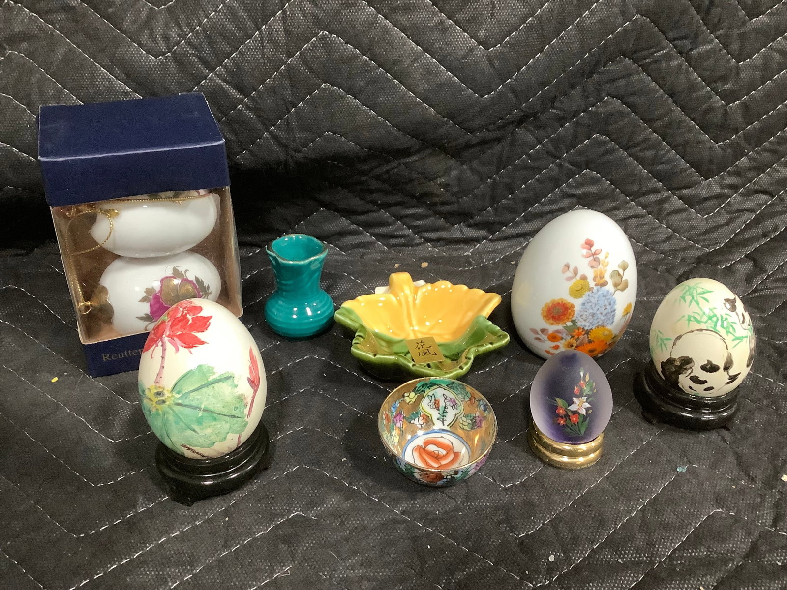 Various Decorative Eggs, and more *some with stands*: Various Decorative Eggs, and more *some with stands*