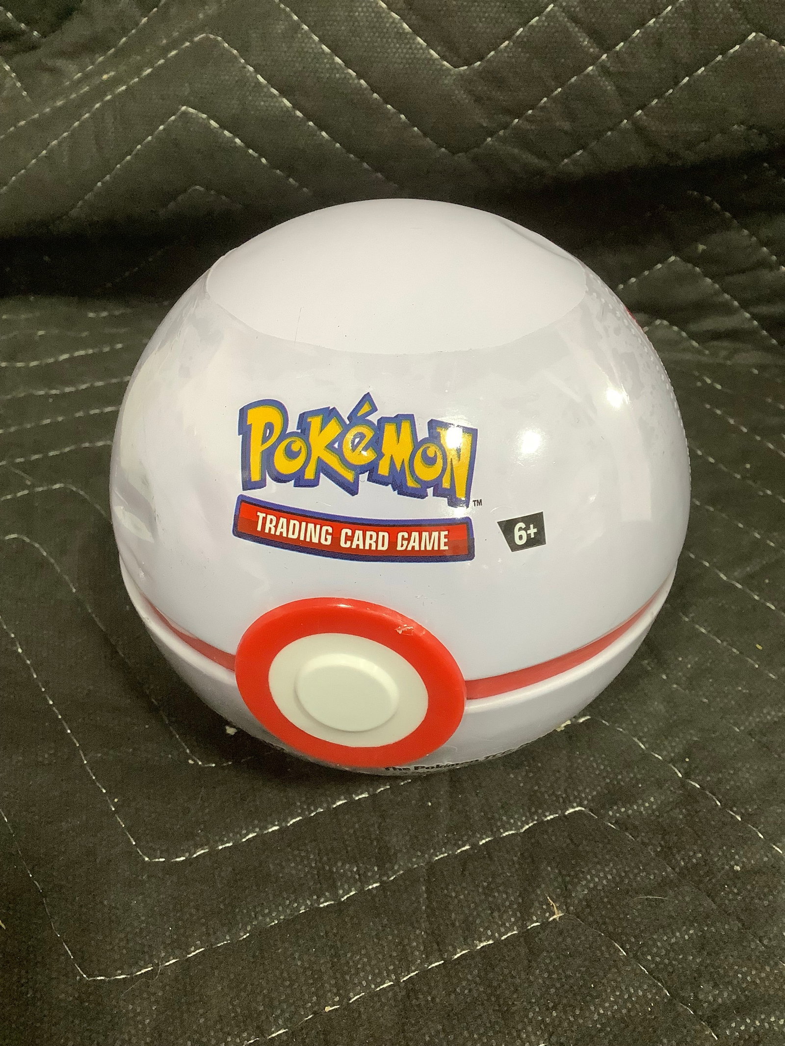 Pokemon TCG Pokeball with Packs *sealed*: Pokemon TCG Pokeball with Packs *sealed*