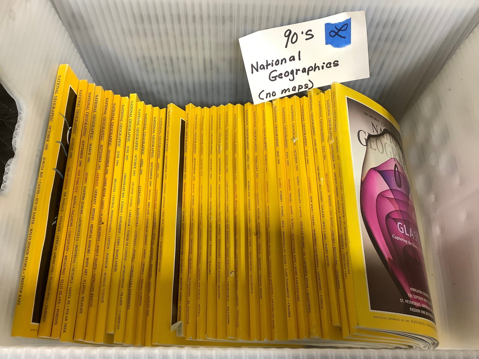 1990s National Geographic Magazines(no maps) (1 of 1)