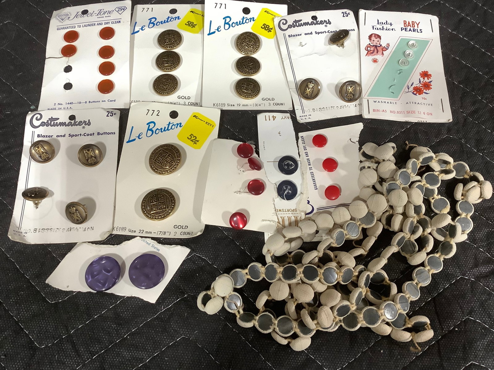 Vintage buttons (1 of 1)