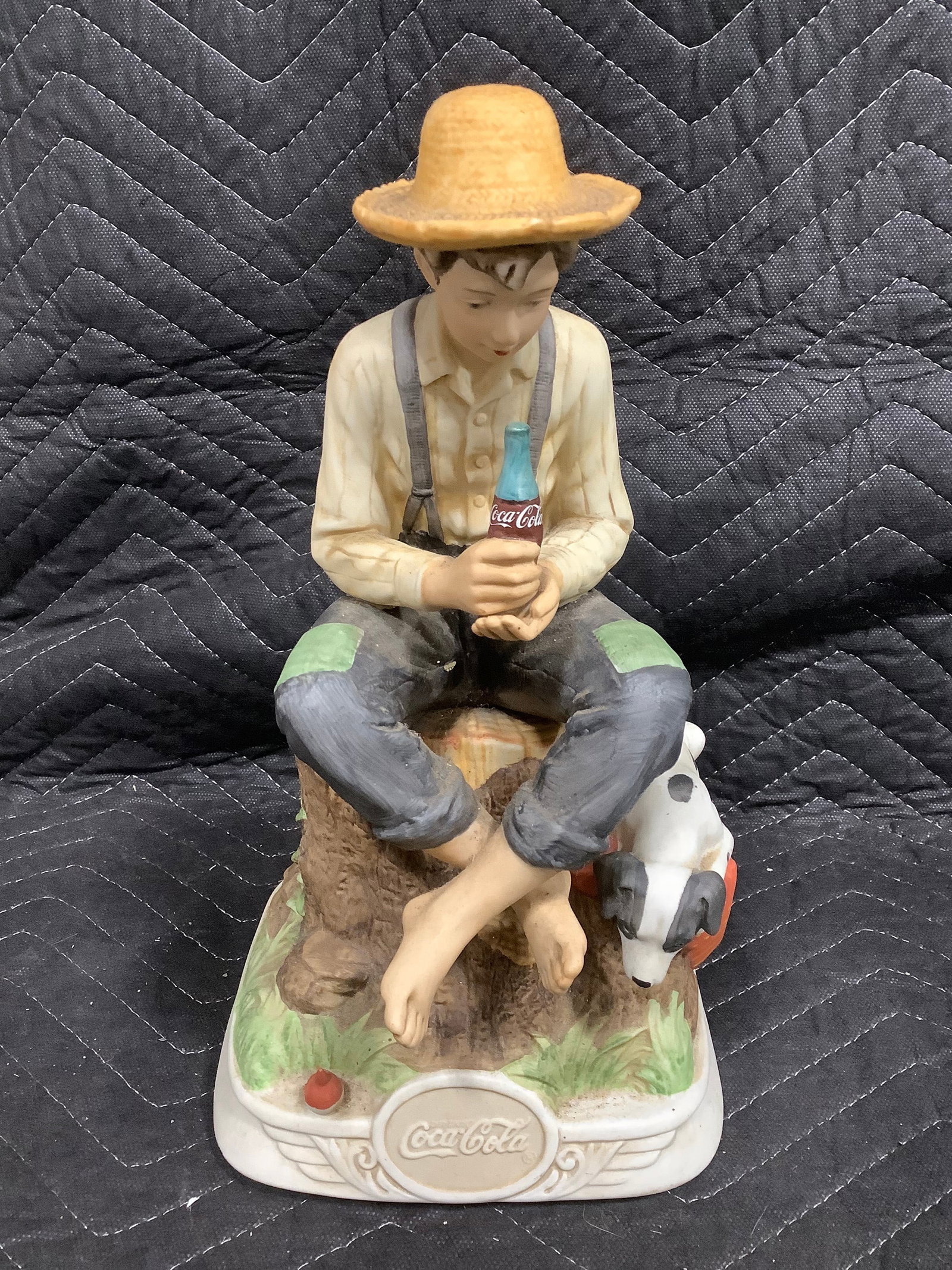 Coca Cola collectible musical statue(11.5in tall): Coca Cola collectible musical statue(11.5in tall)