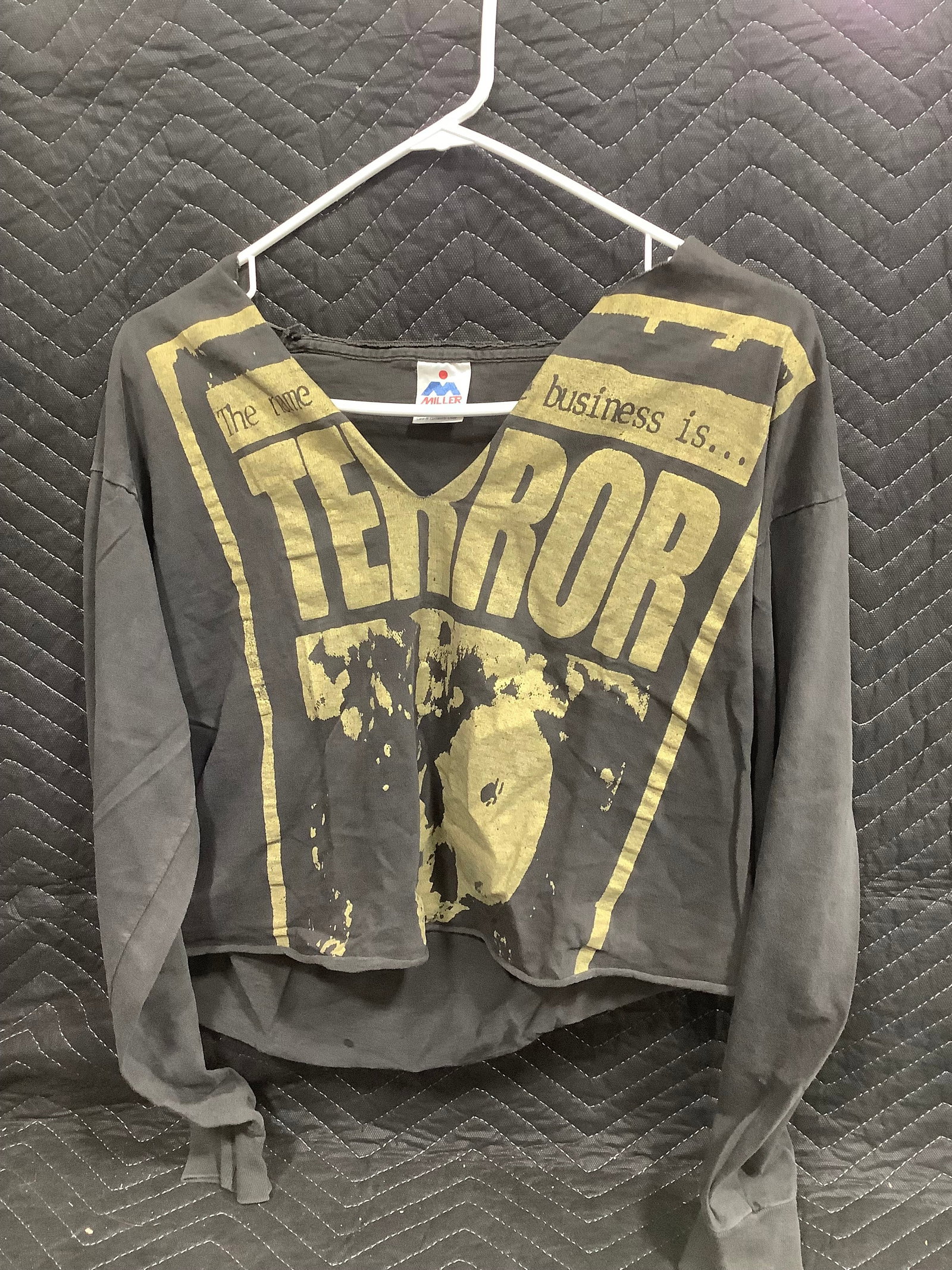 Long sleeve cut tshirt(L): Long sleeve cut tshirt(L)
