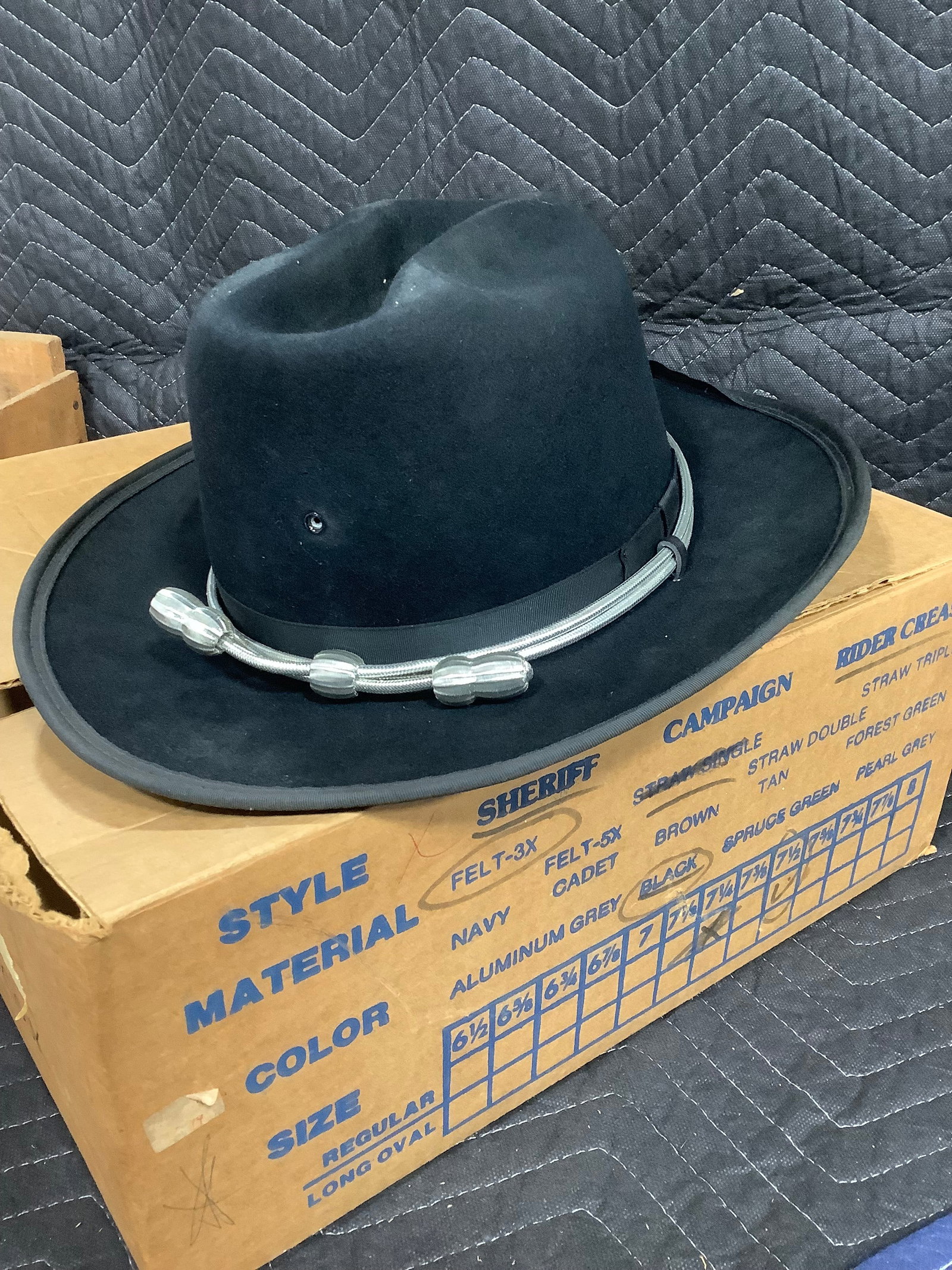 Black felt 3X vintage hat (1 of 1)