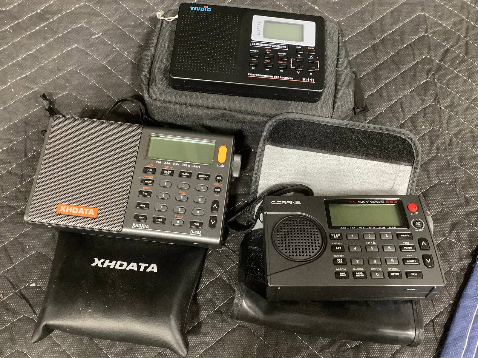 Vintage radios (1 of 1)