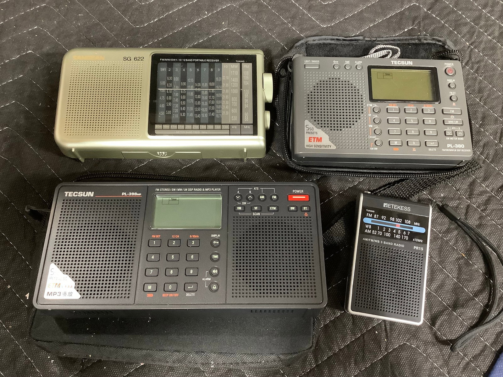 Vintage radios (1 of 1)