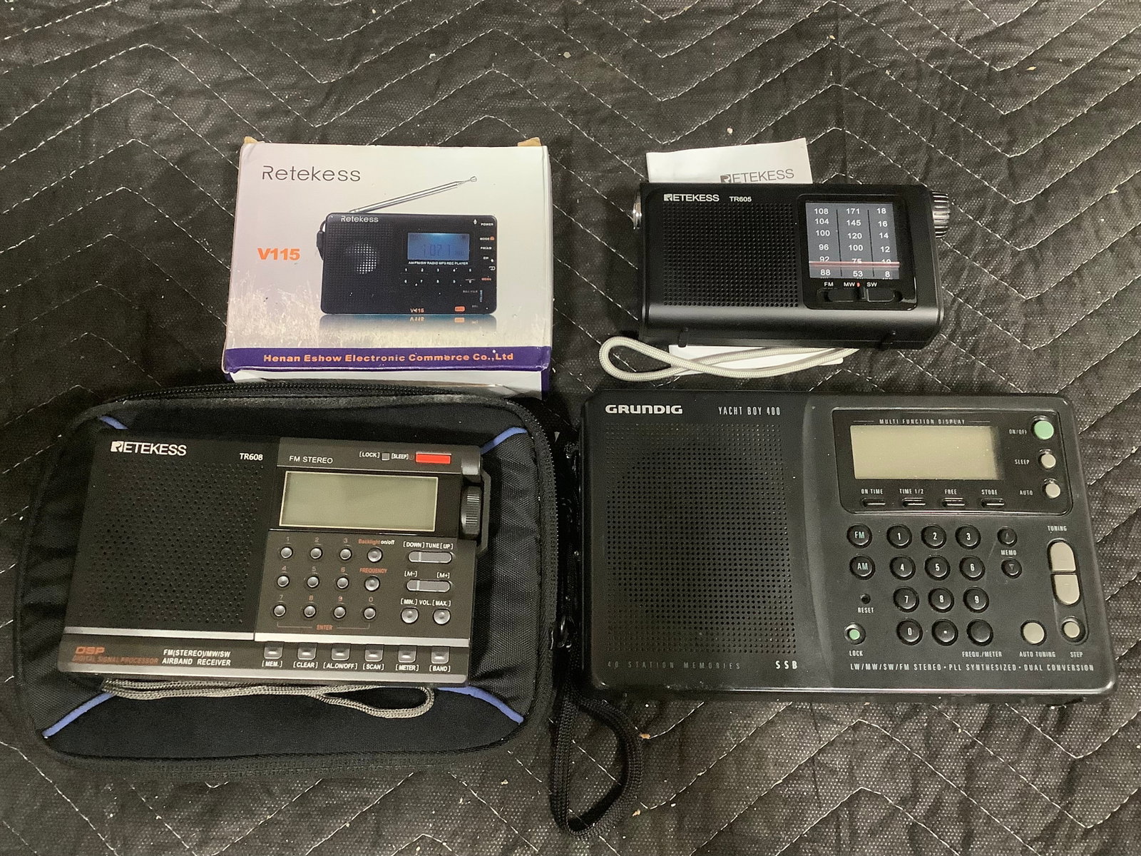 Vintage radios (1 of 1)