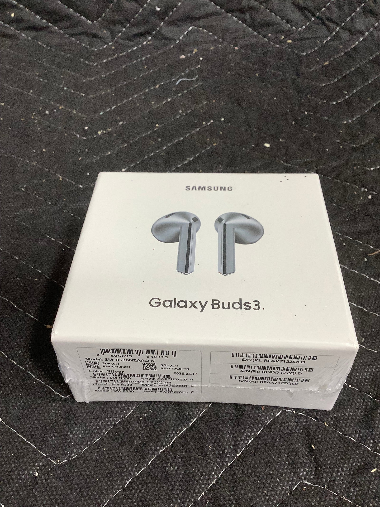 Samsung Galaxy Buds 3*sealed, unauthenticated* (1 of 1)