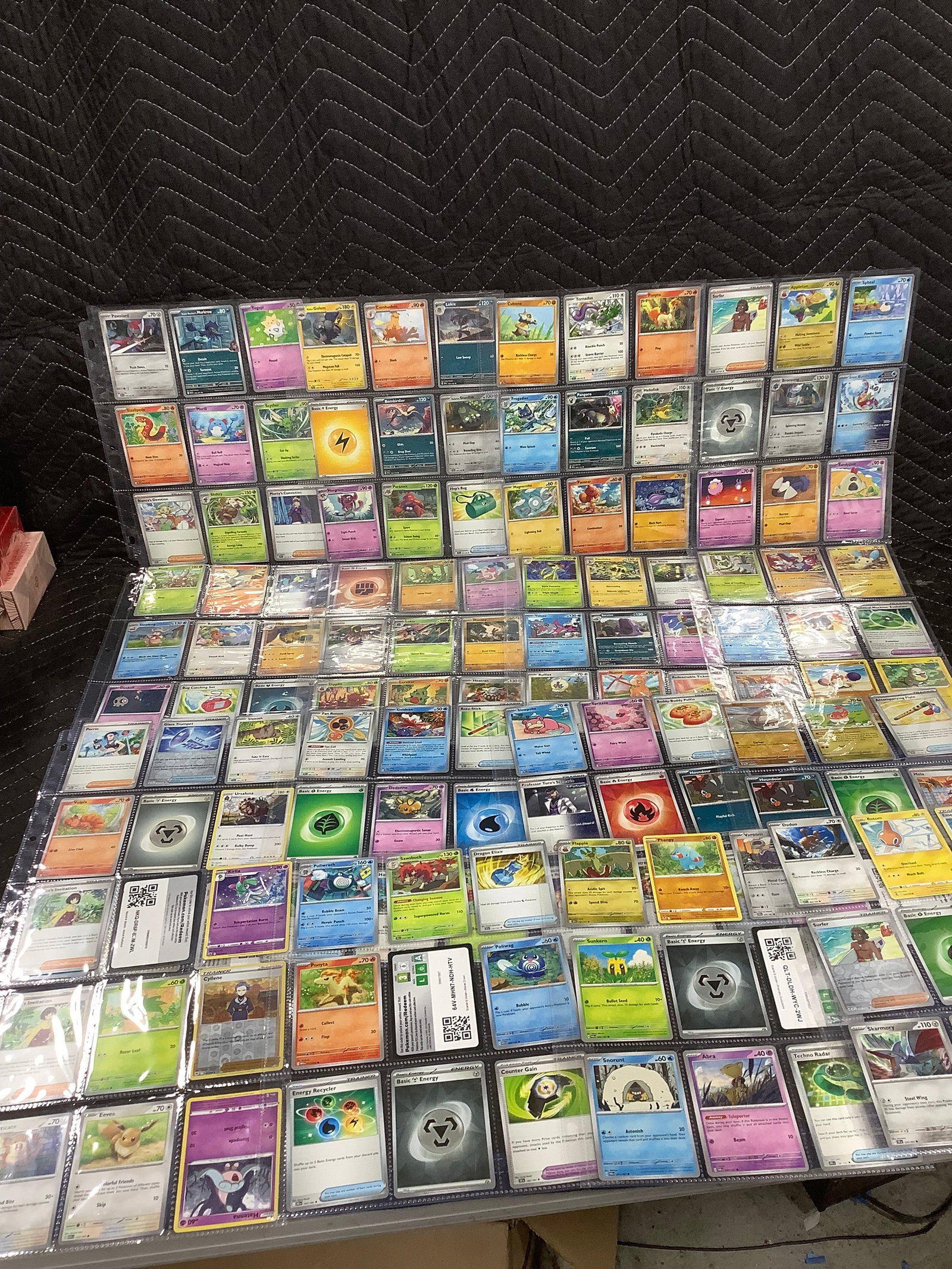 Various Pokemon cards: Various Pokemon cards