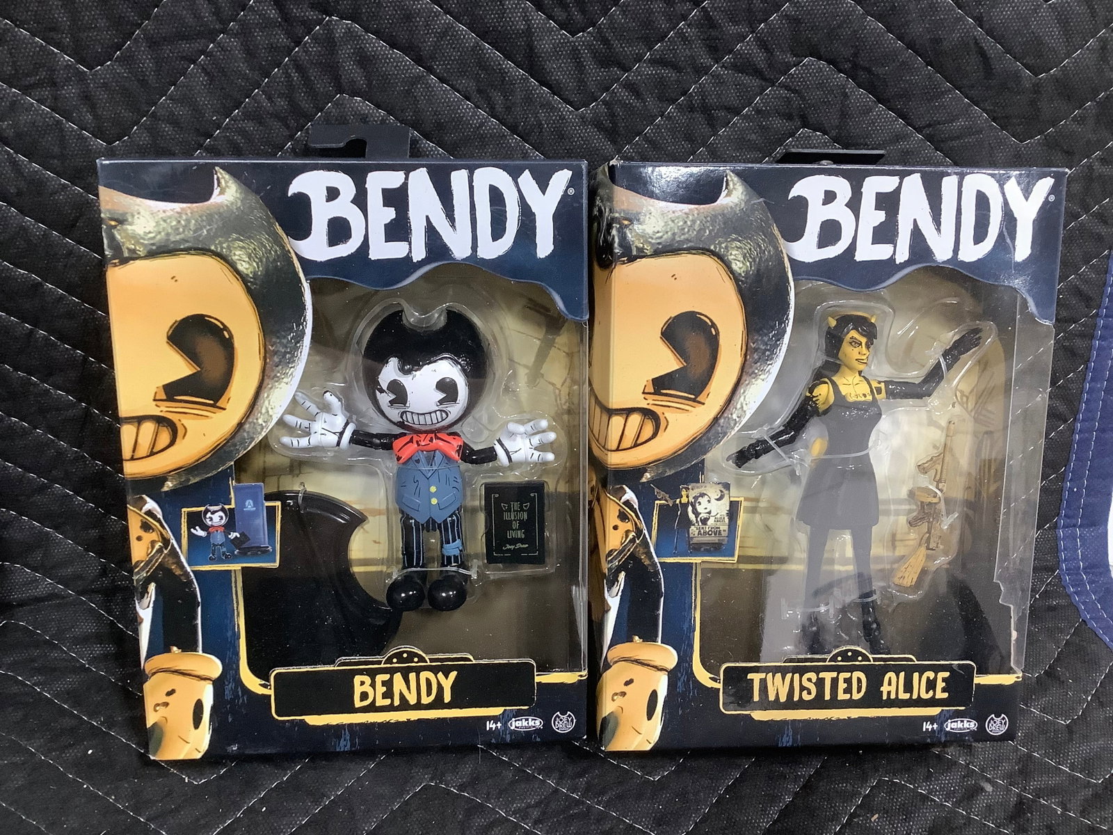 Bendy and Twisted Alice cllectibles*new in package* (1 of 1)