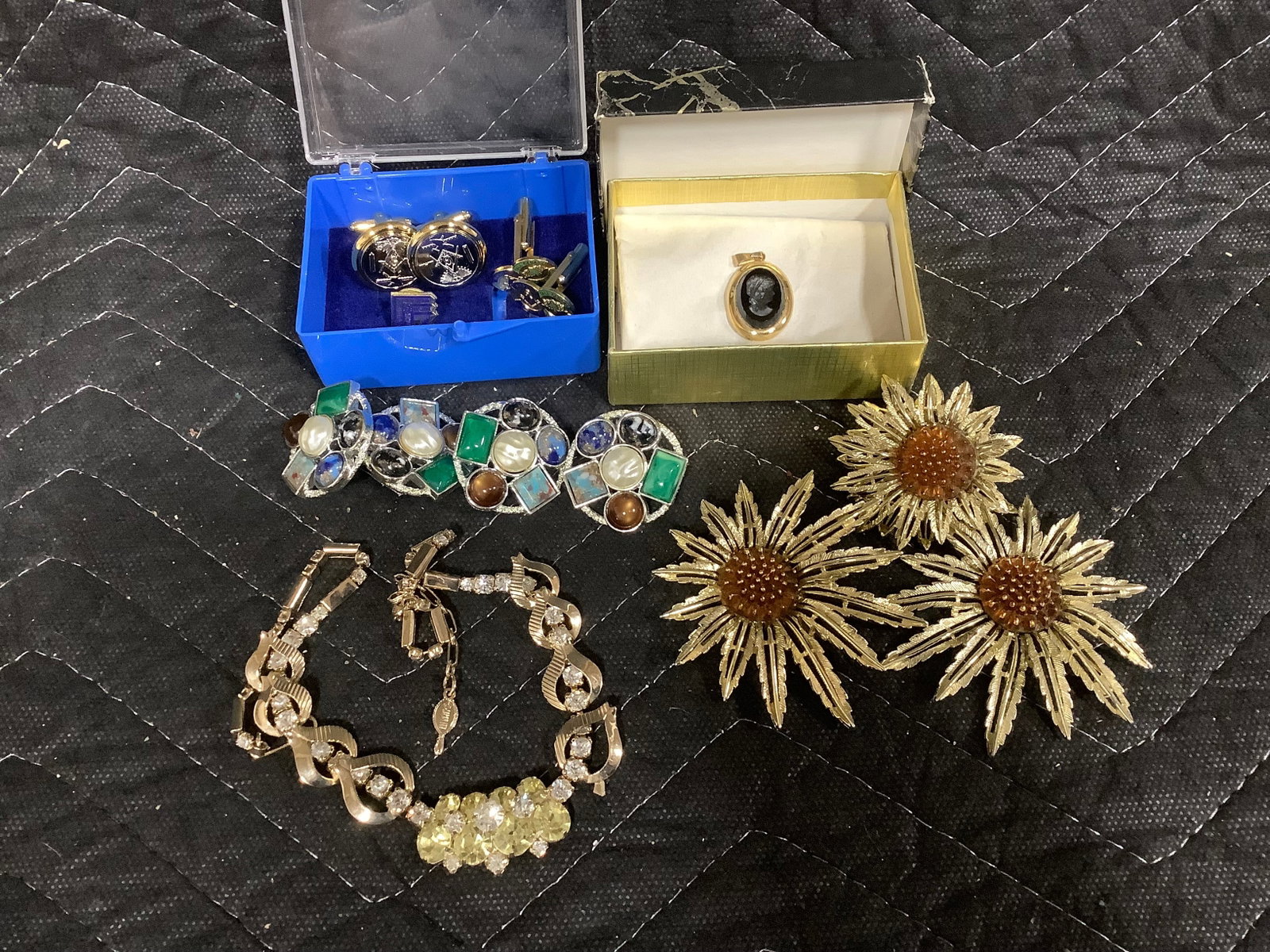 Sarah Coventry jewelry (1 of 1)