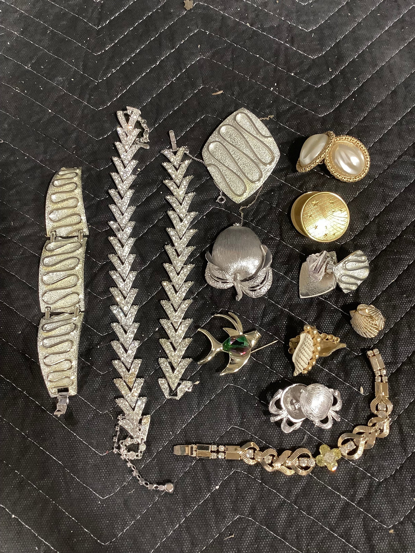 Sarah Coventry jewelry (1 of 1)