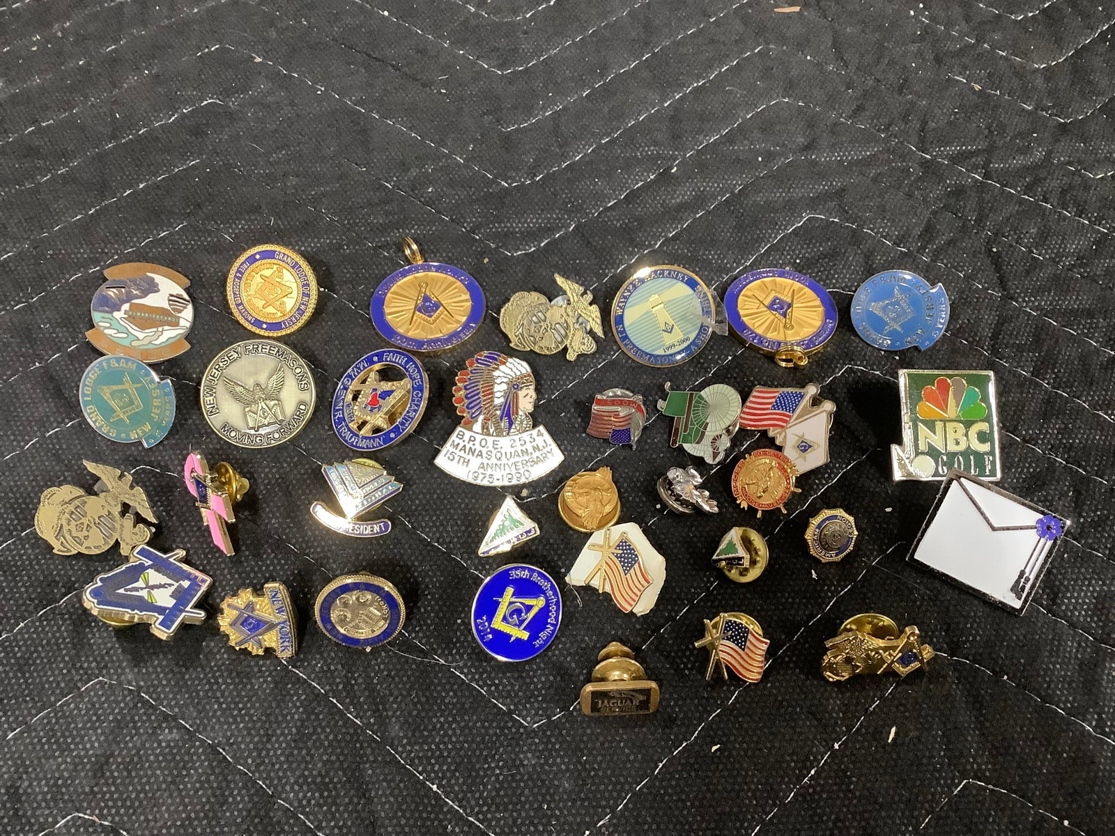 Vintage pins: Vintage pins