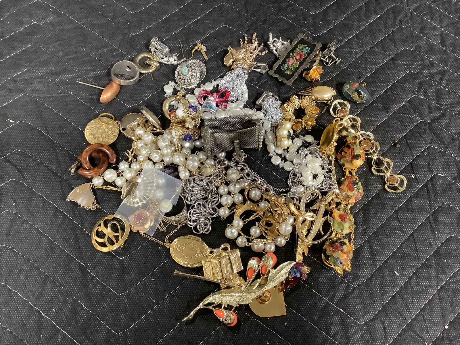 Vintage pins and more (1 of 1)