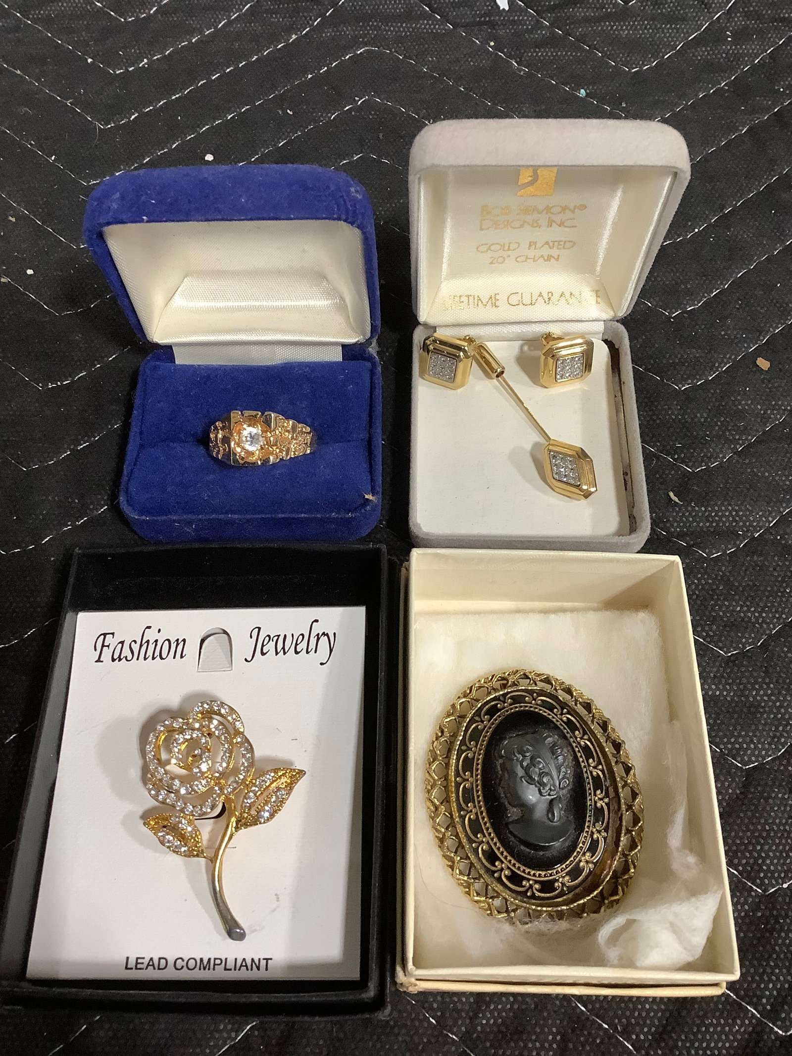 Costume jewelry (1 of 1)