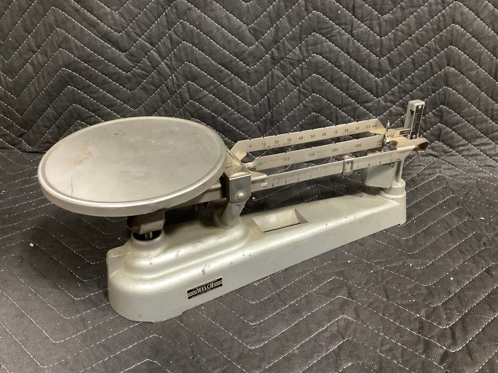 Welch vintage scale (1 of 1)