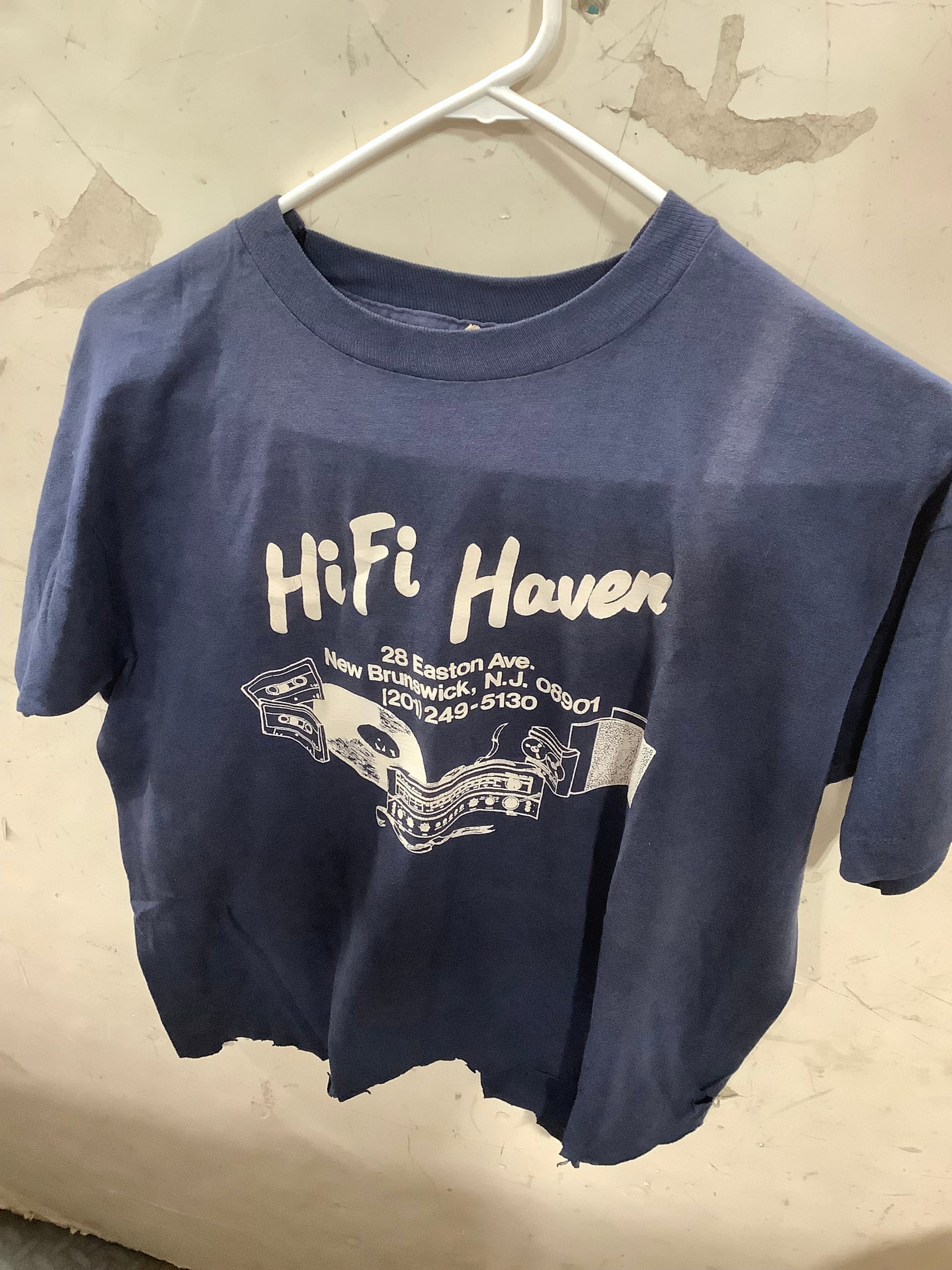HiFi Haven tshirt(XL) (1 of 1)