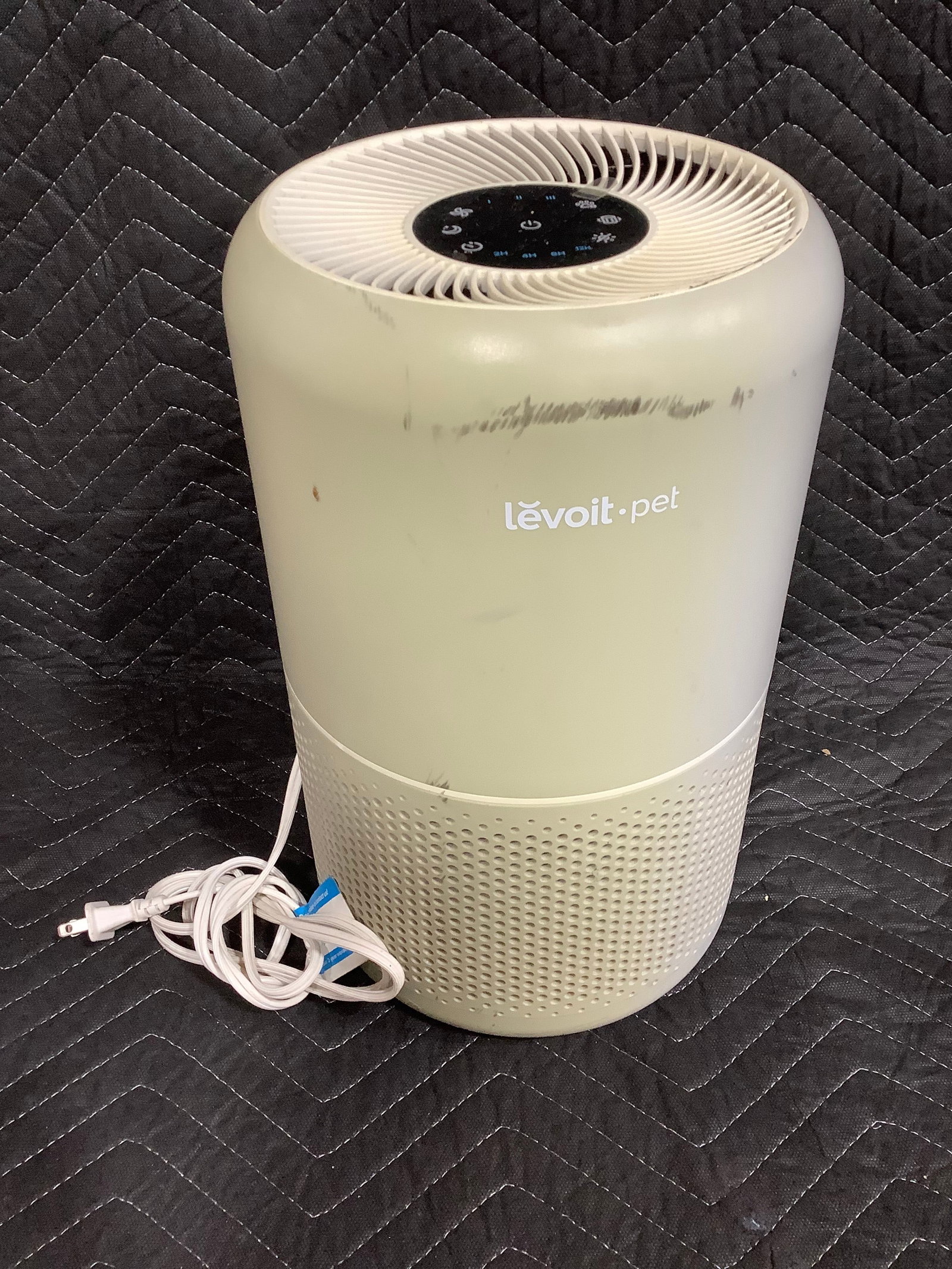Levoit Pet Care Hepa Air Purifier *working condition* (needs filter) (1 of 1)