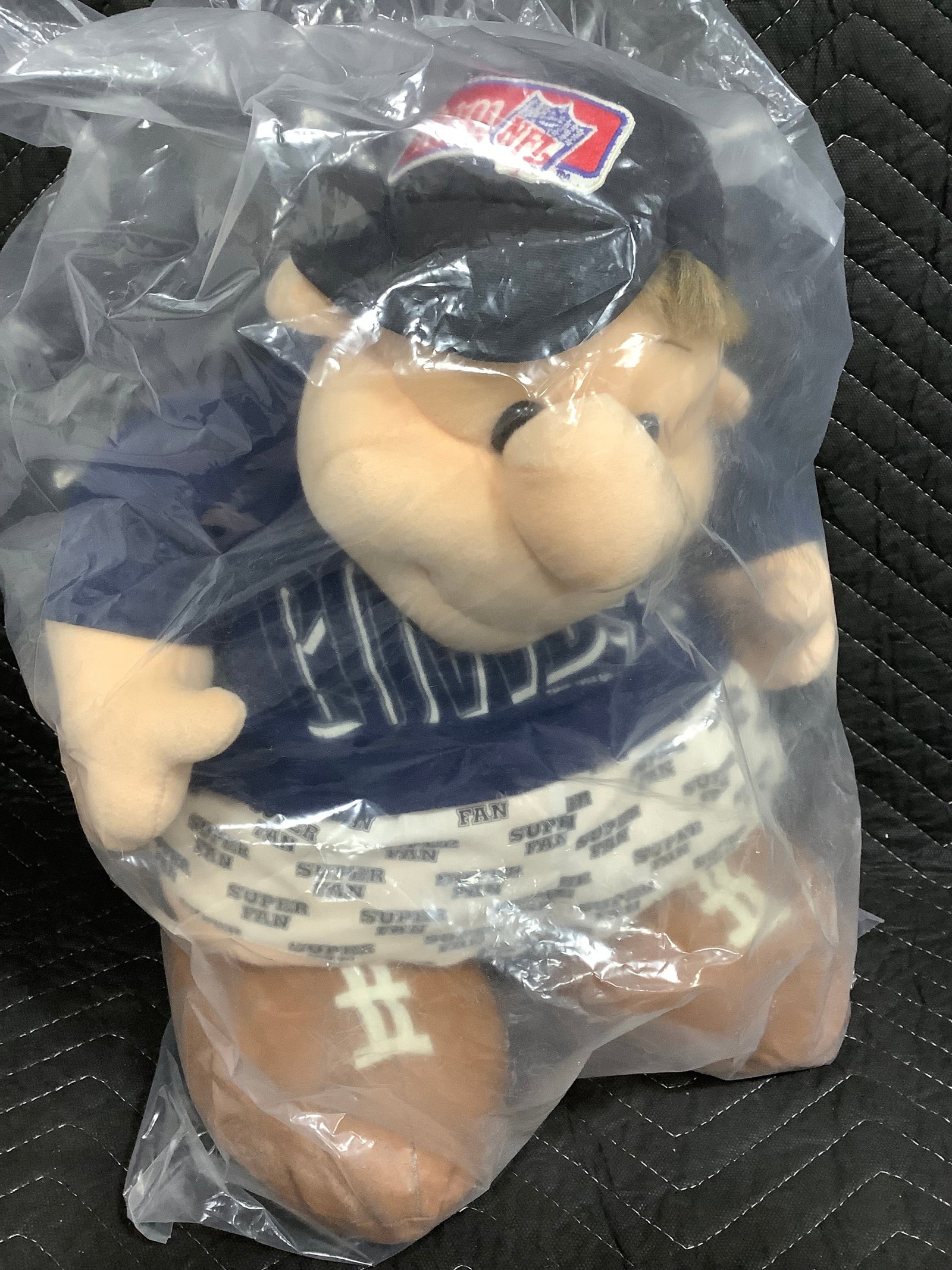 Vintage Dallas Cowboys 17in Super Fan Team Plush (NEW): Vintage Dallas Cowboys 17in Super Fan Team Plush (NEW)