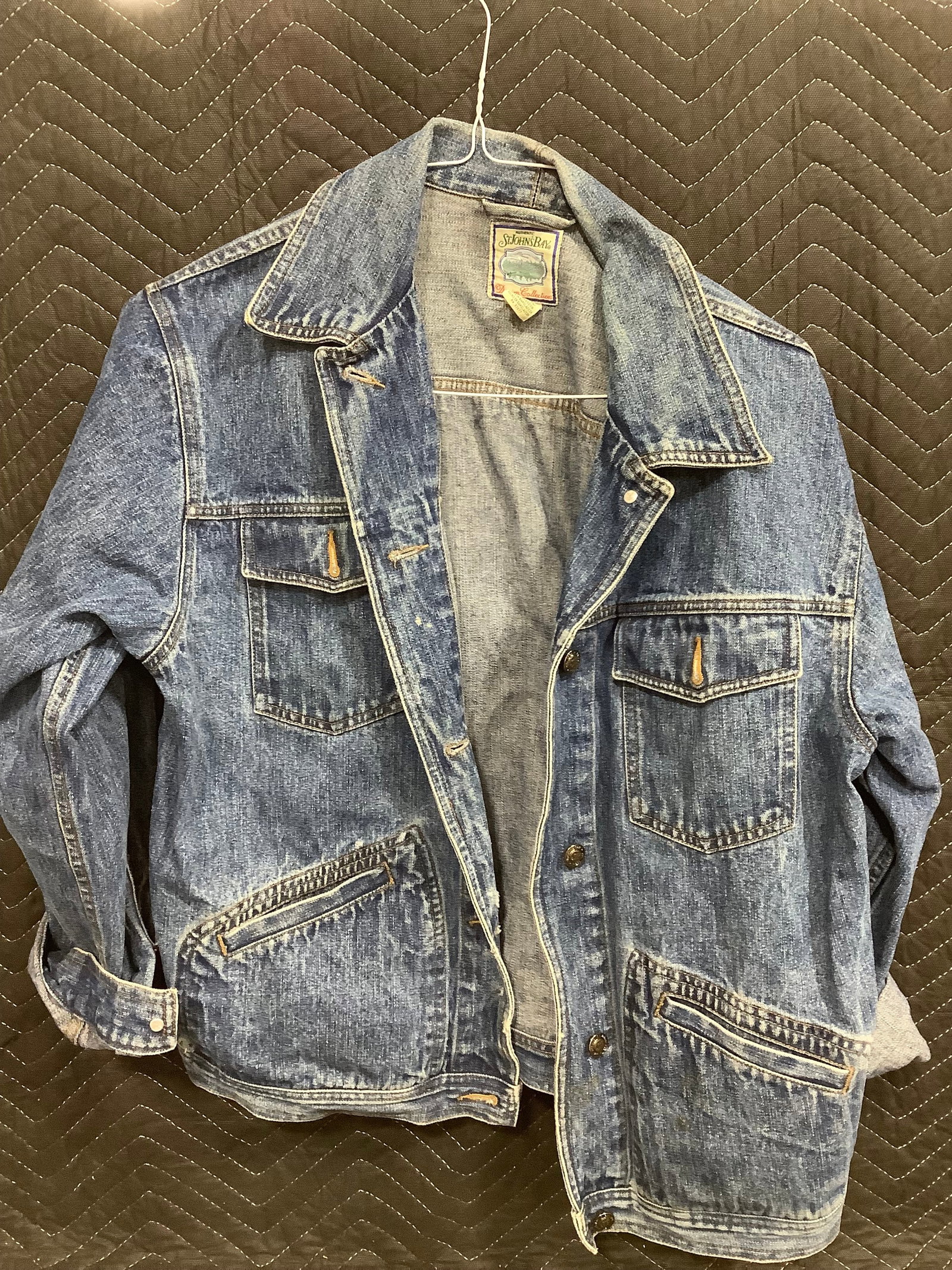 Saint Johns Bay Denim Jacket (L): Saint Johns Bay Denim Jacket (L)