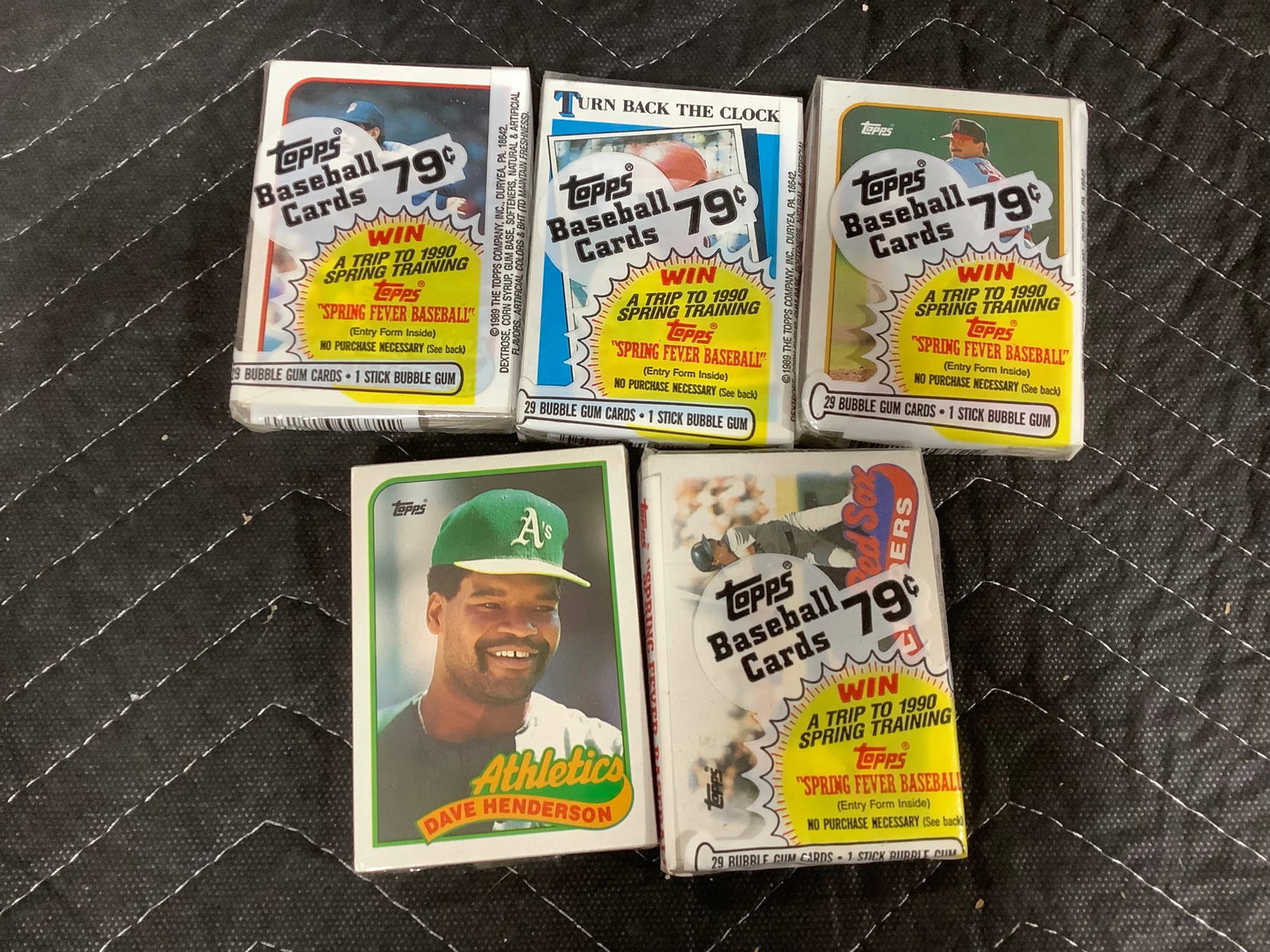 Collectible baseball cards (1 of 1)