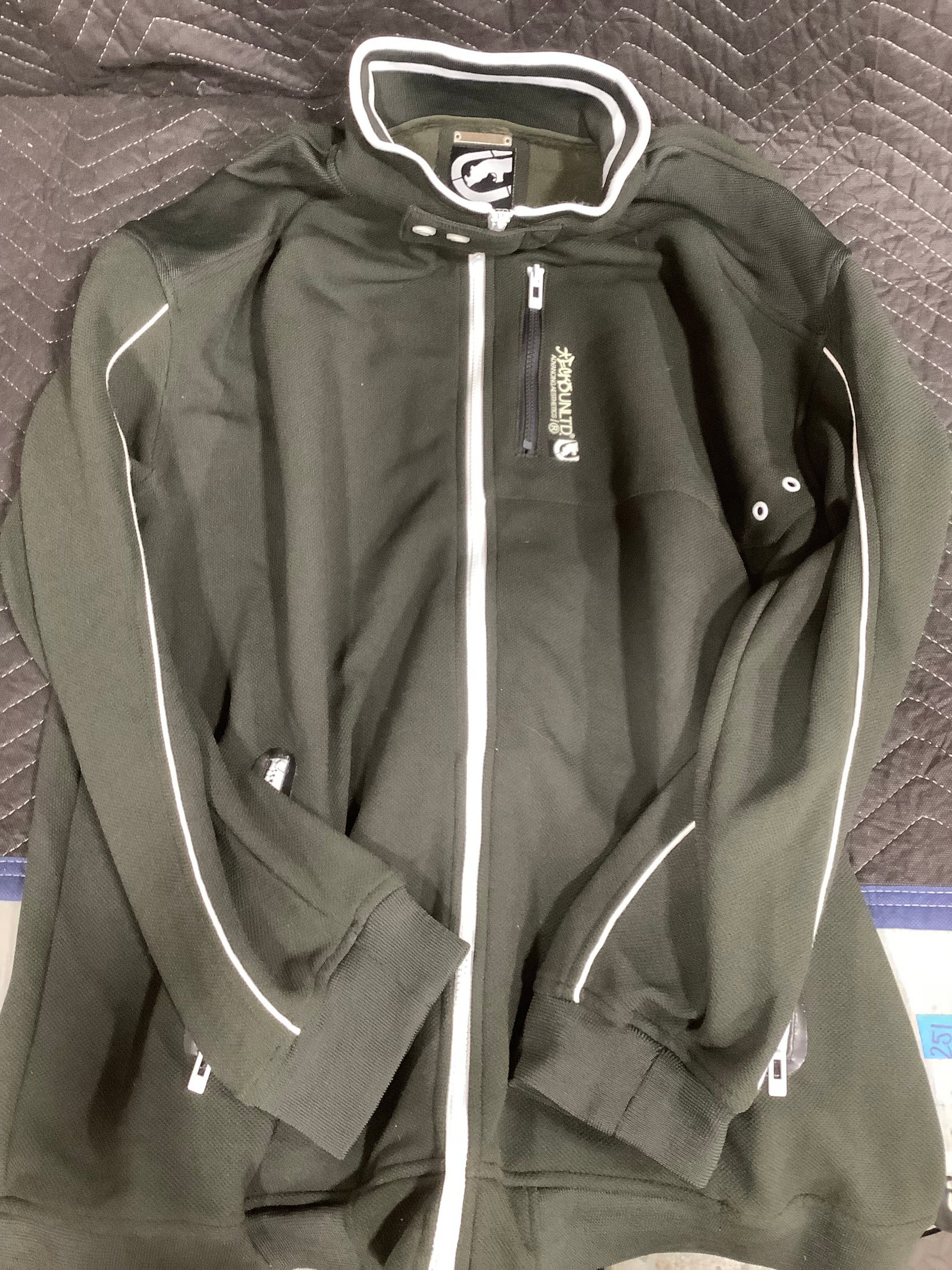 Ecko unltd. zip up jacket(3XL): Ecko unltd. zip up jacket(3XL)