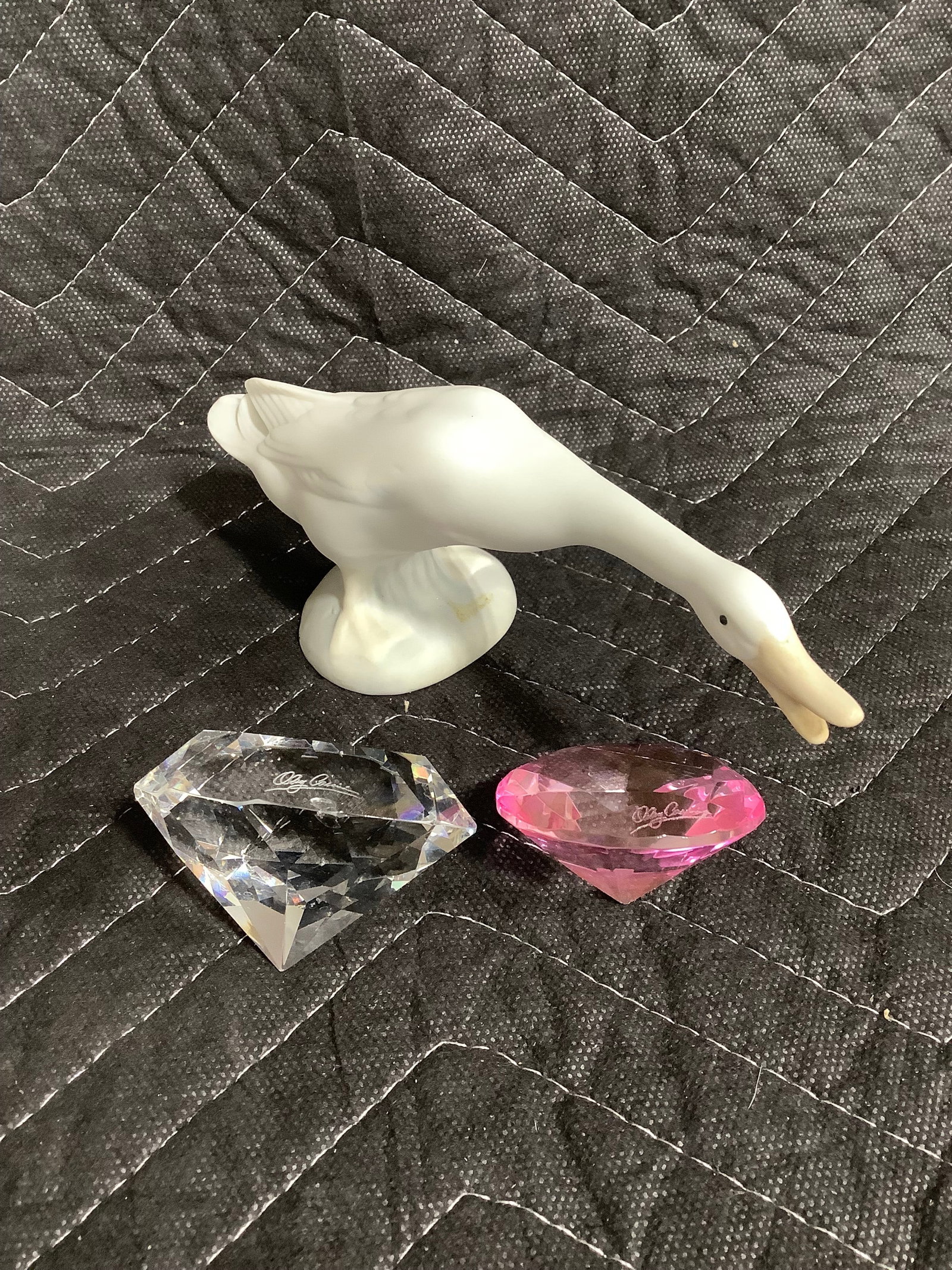 Oleg Cassini crystals(one chipped) and Lladro swan: Oleg Cassini crystals(one chipped) and Lladro swan