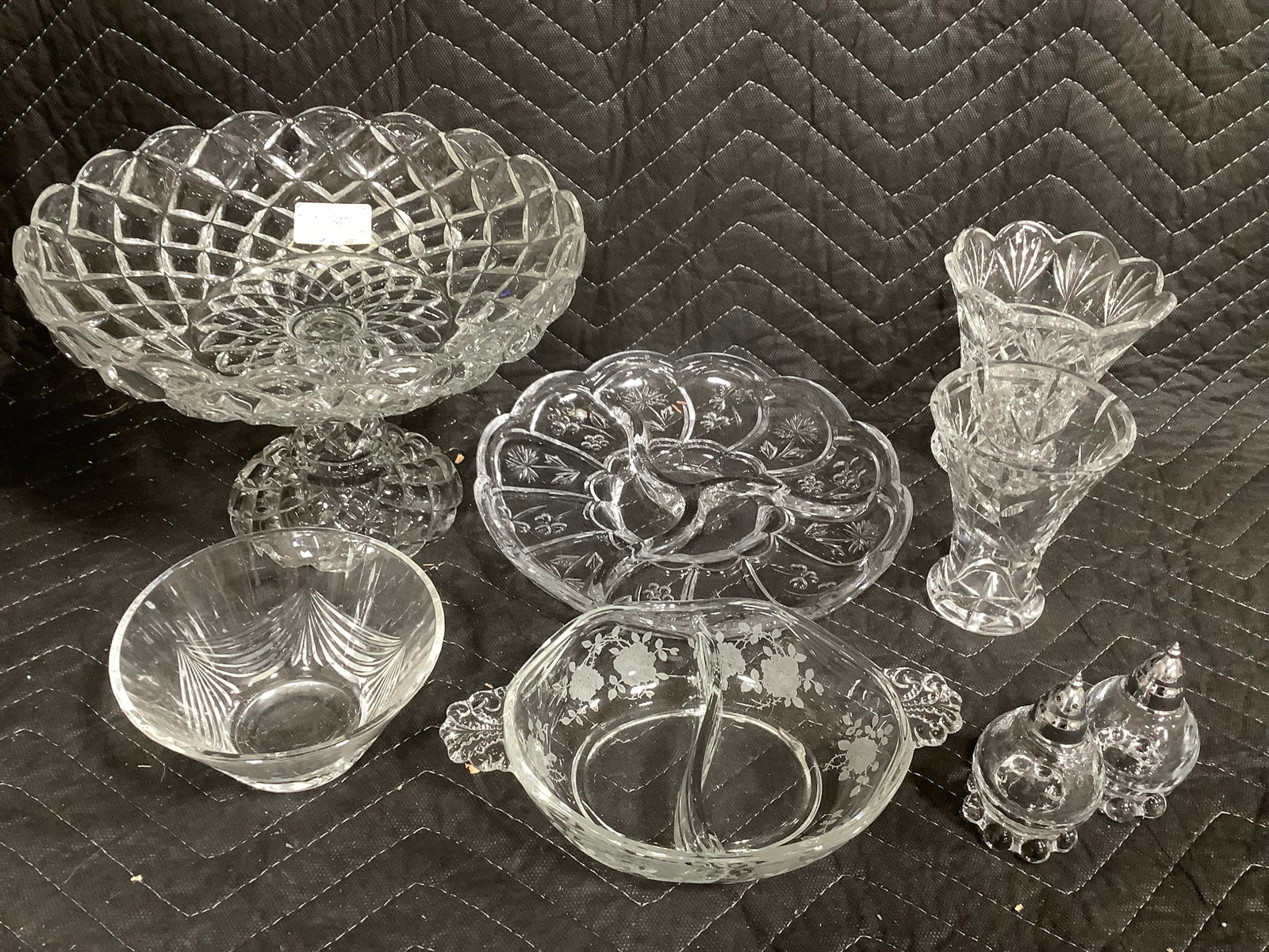 Crystal glass lot (1 of 1)